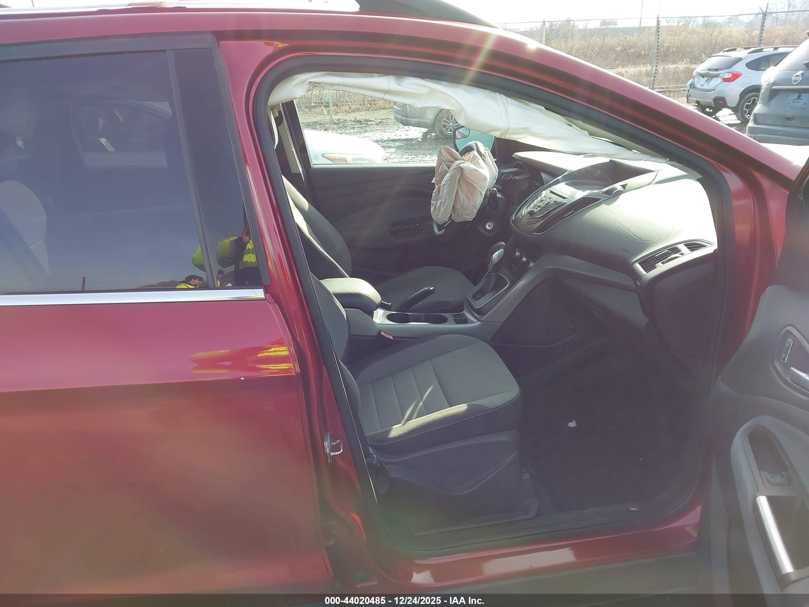 FORD ESCAPE image 5
