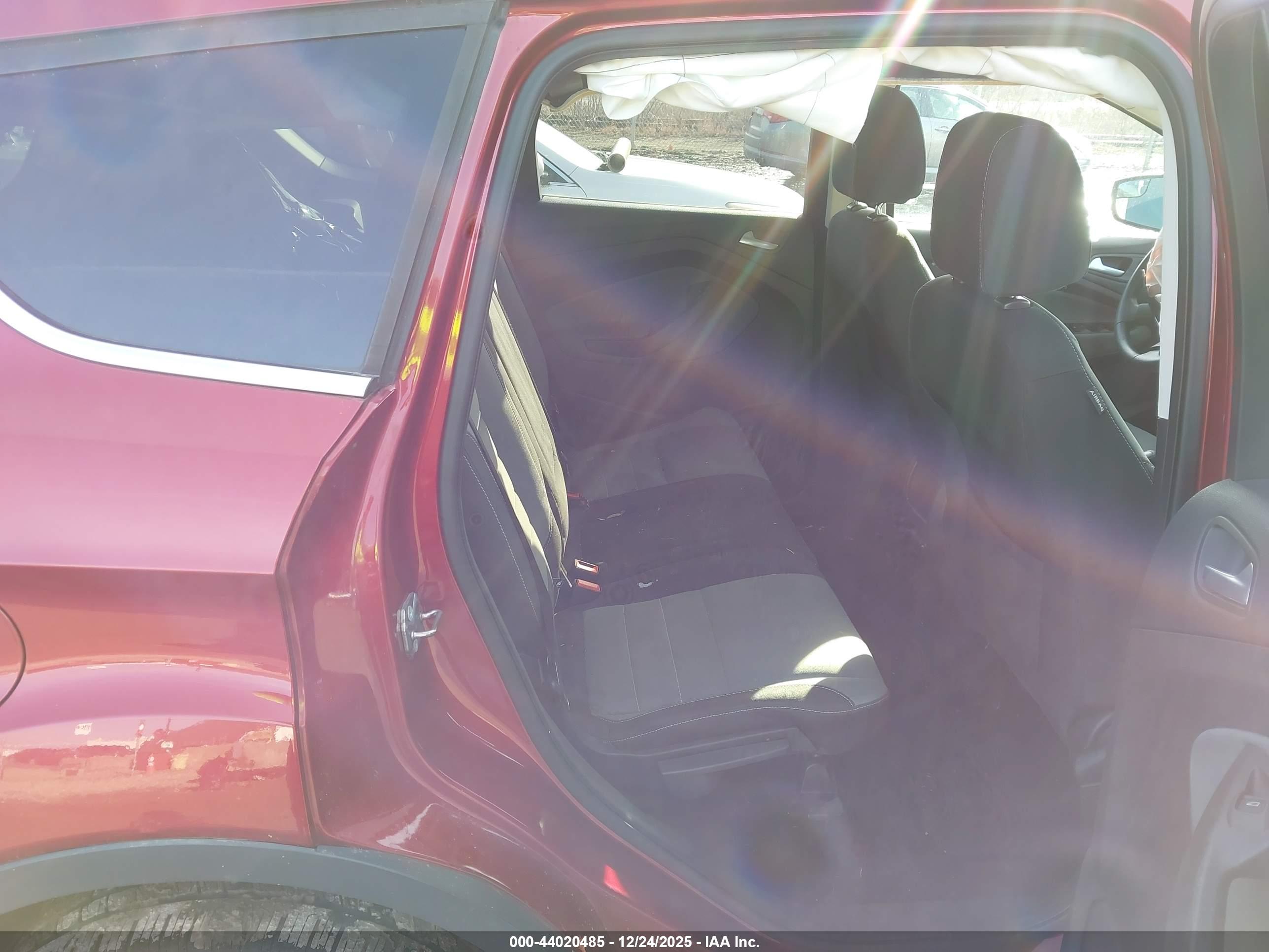 FORD ESCAPE image 8