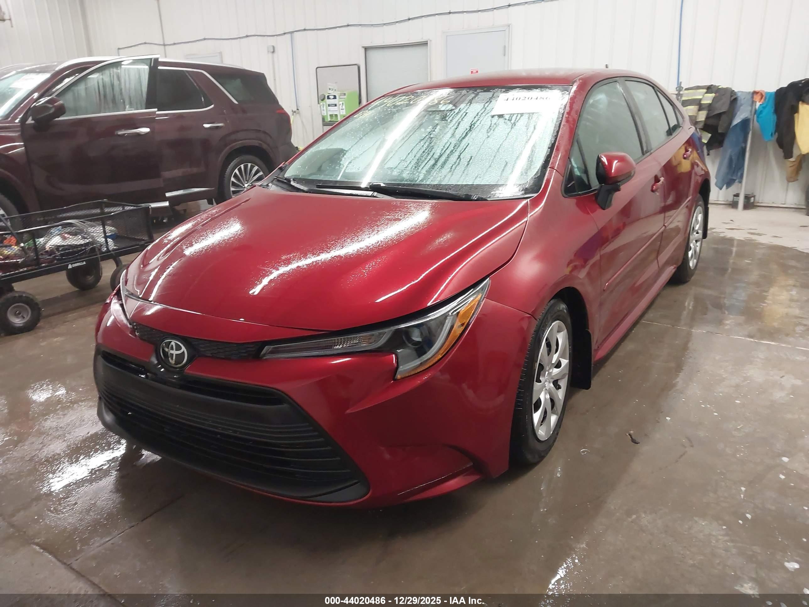 TOYOTA COROLLA image 2