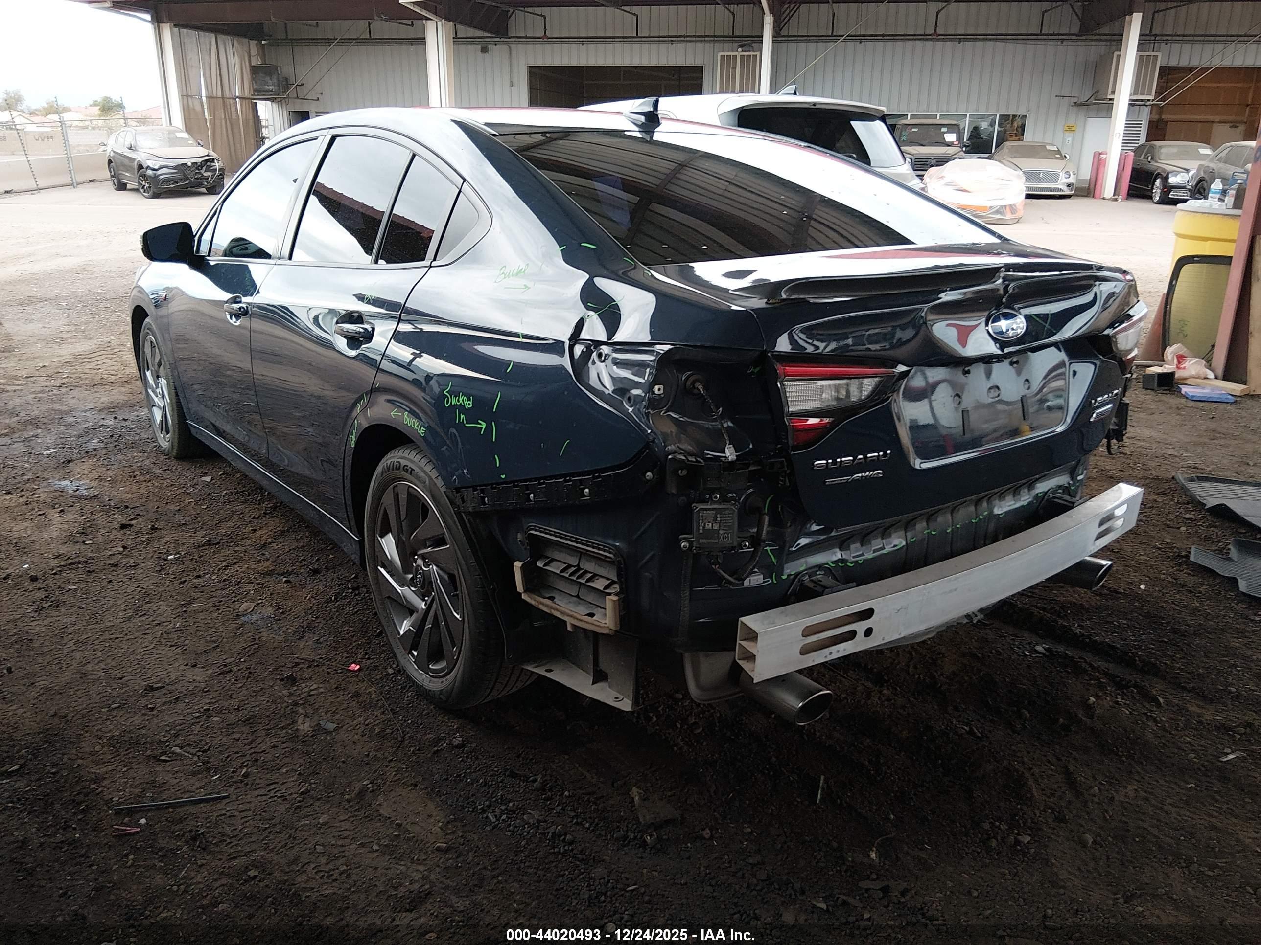 SUBARU LEGACY image 3
