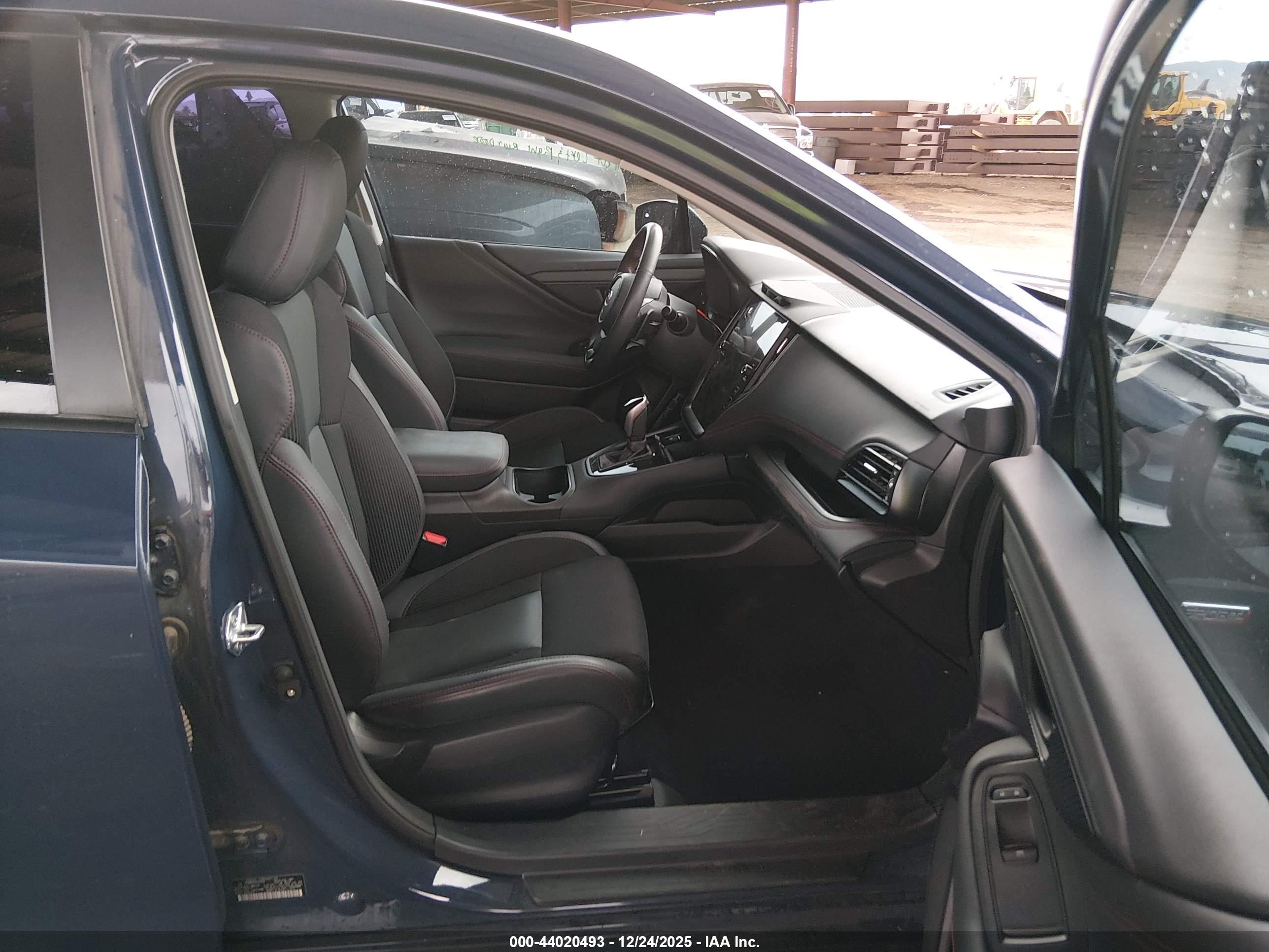 SUBARU LEGACY image 5