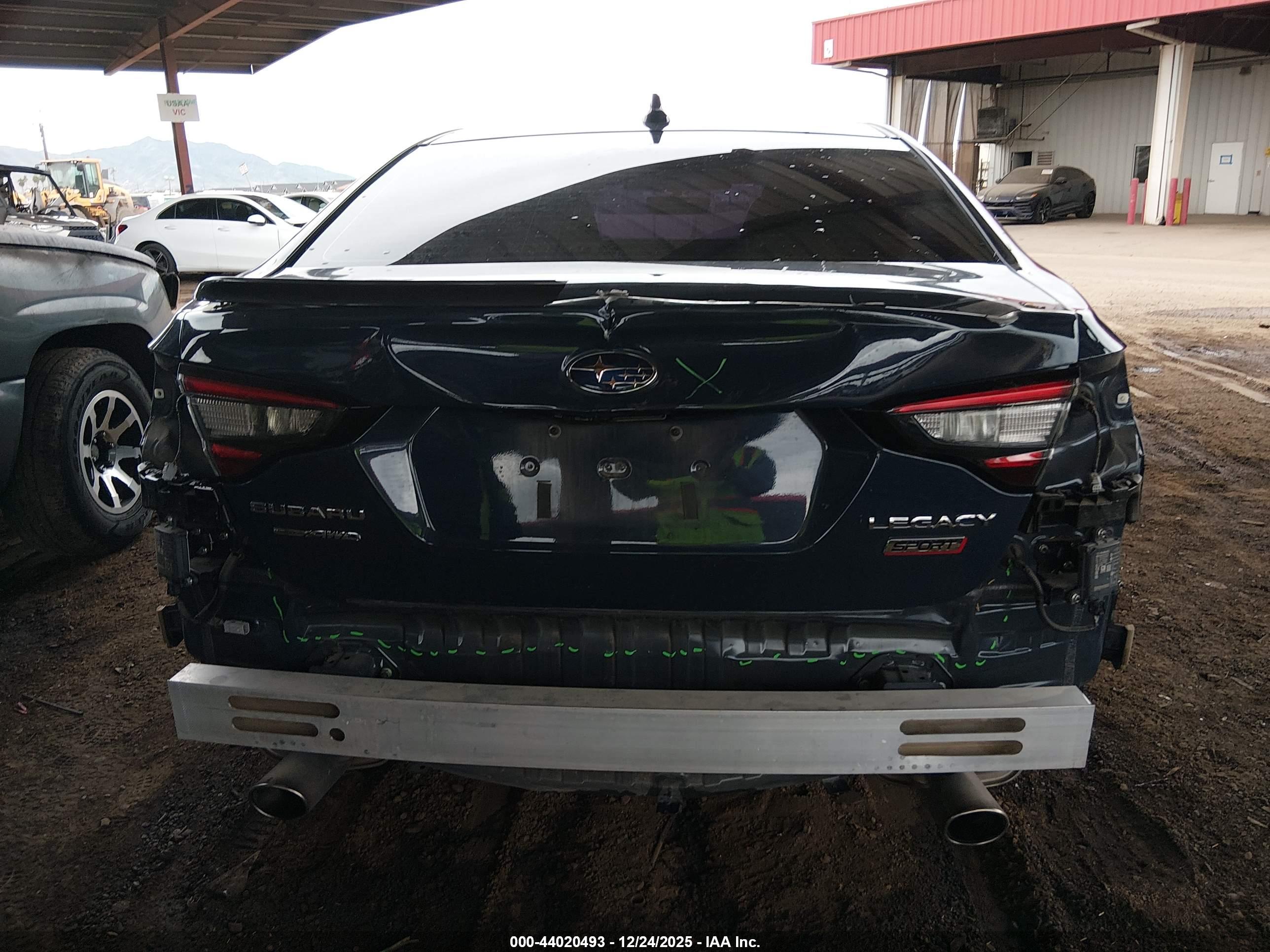 SUBARU LEGACY image 6