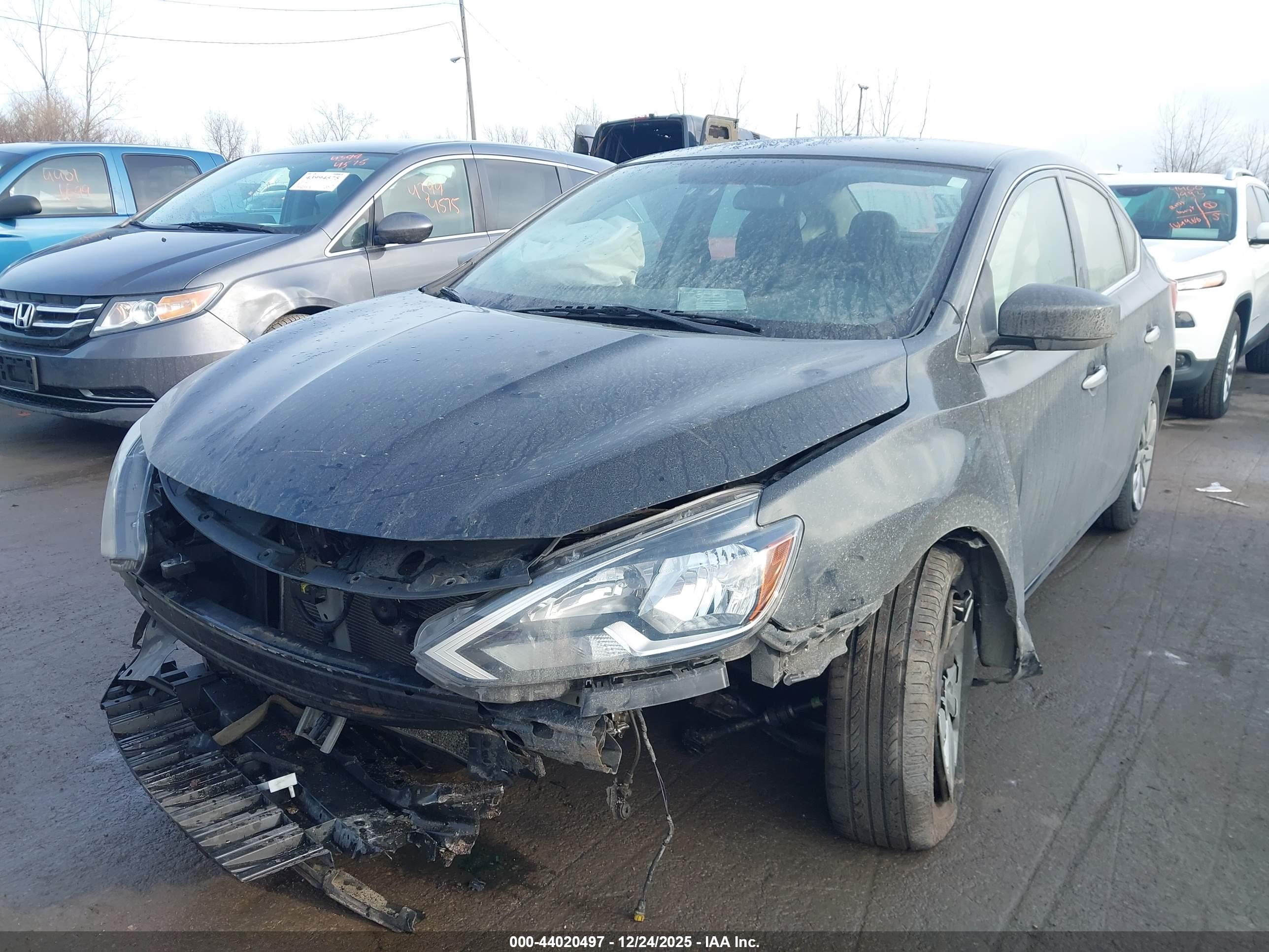 NISSAN SENTRA image 2