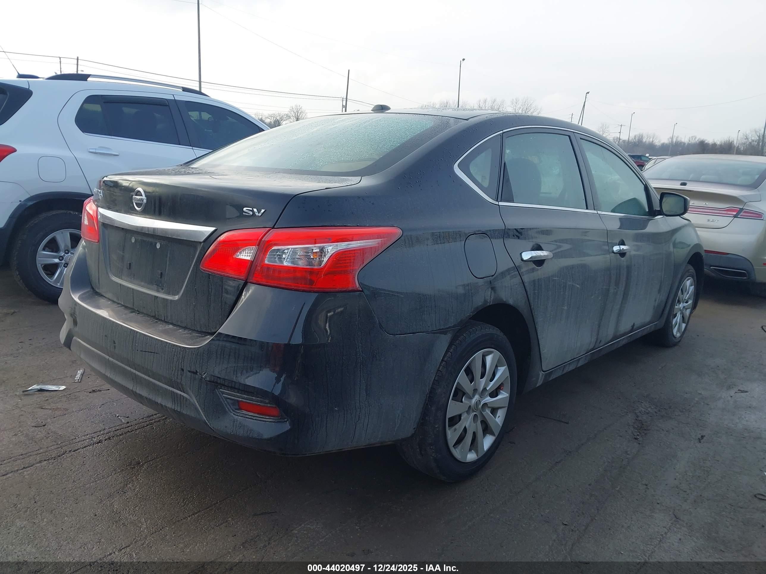 NISSAN SENTRA image 4