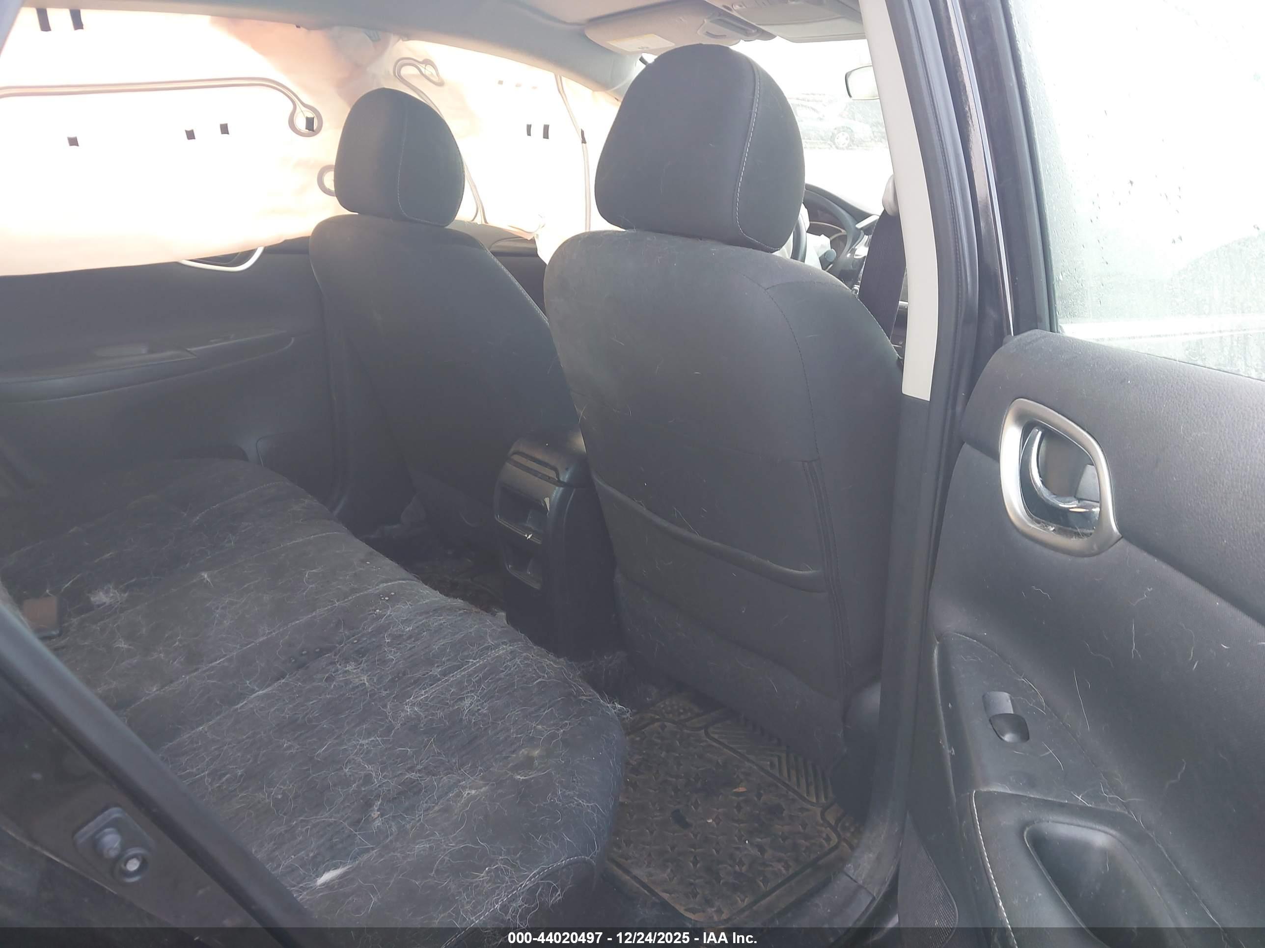 NISSAN SENTRA image 8