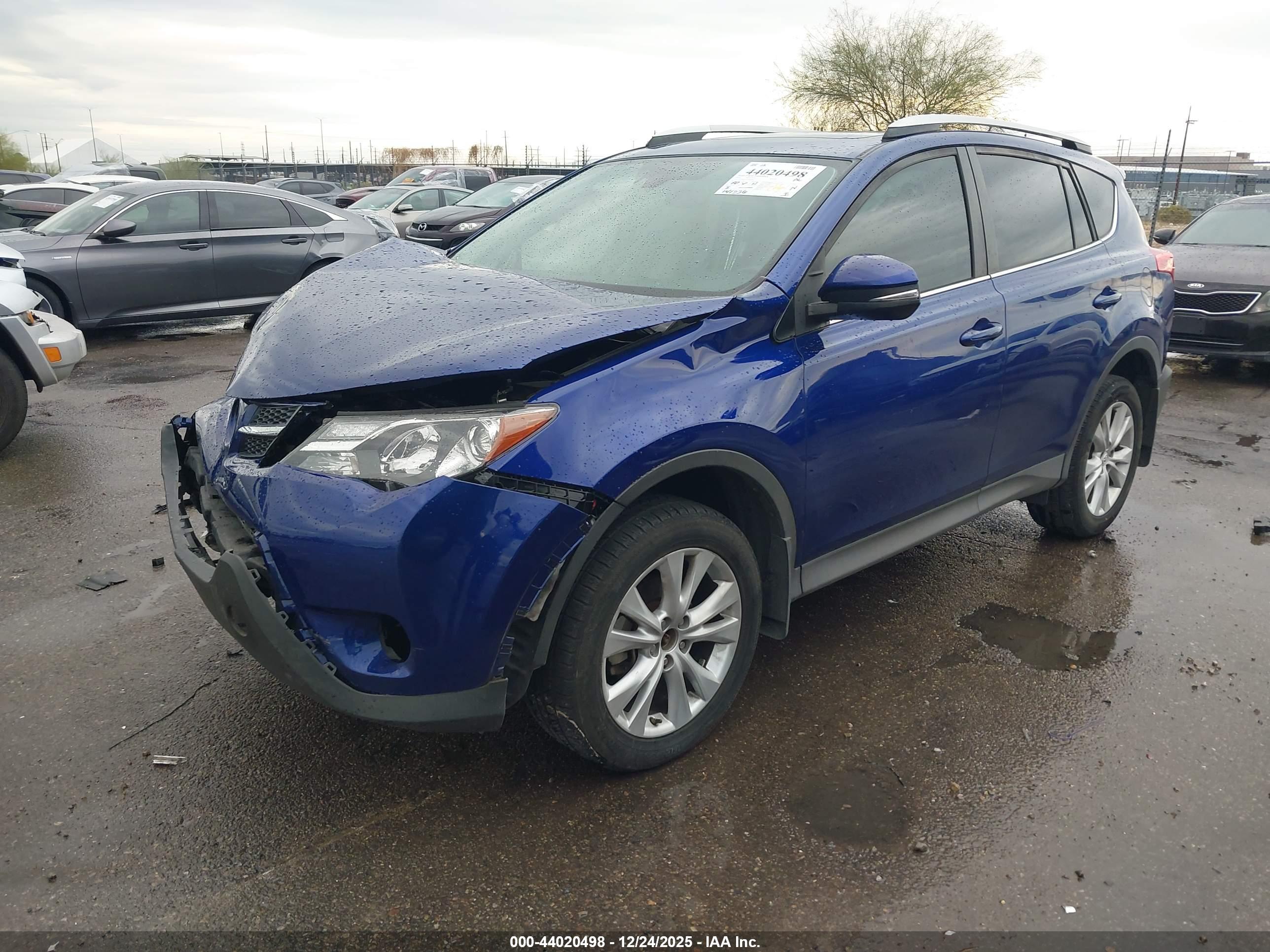 TOYOTA RAV4 image 2