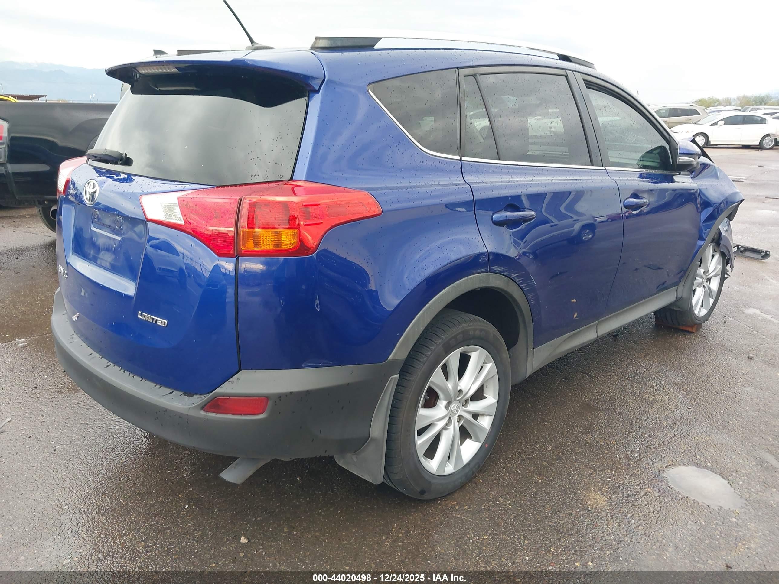 TOYOTA RAV4 image 4