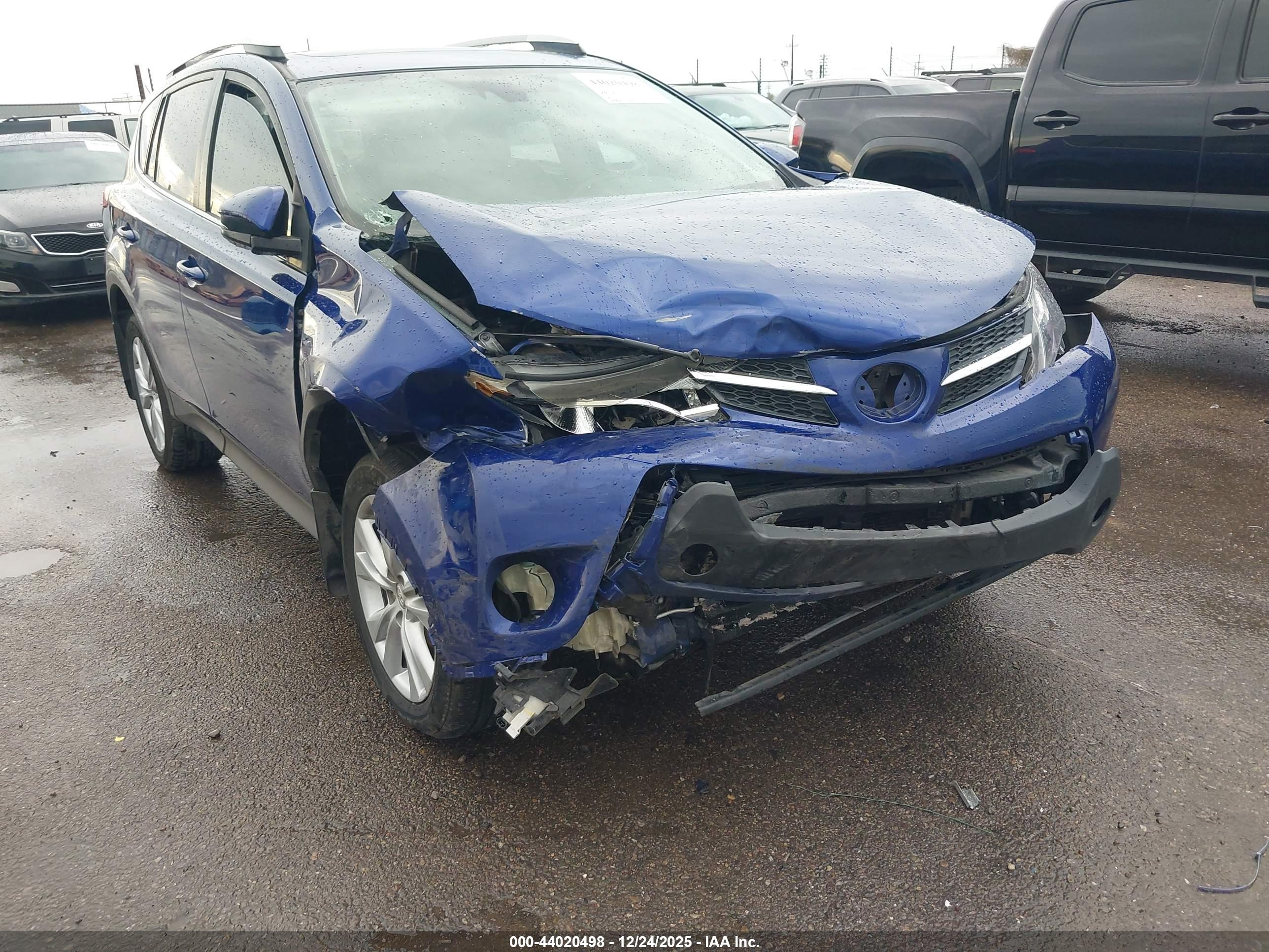 TOYOTA RAV4 image 6