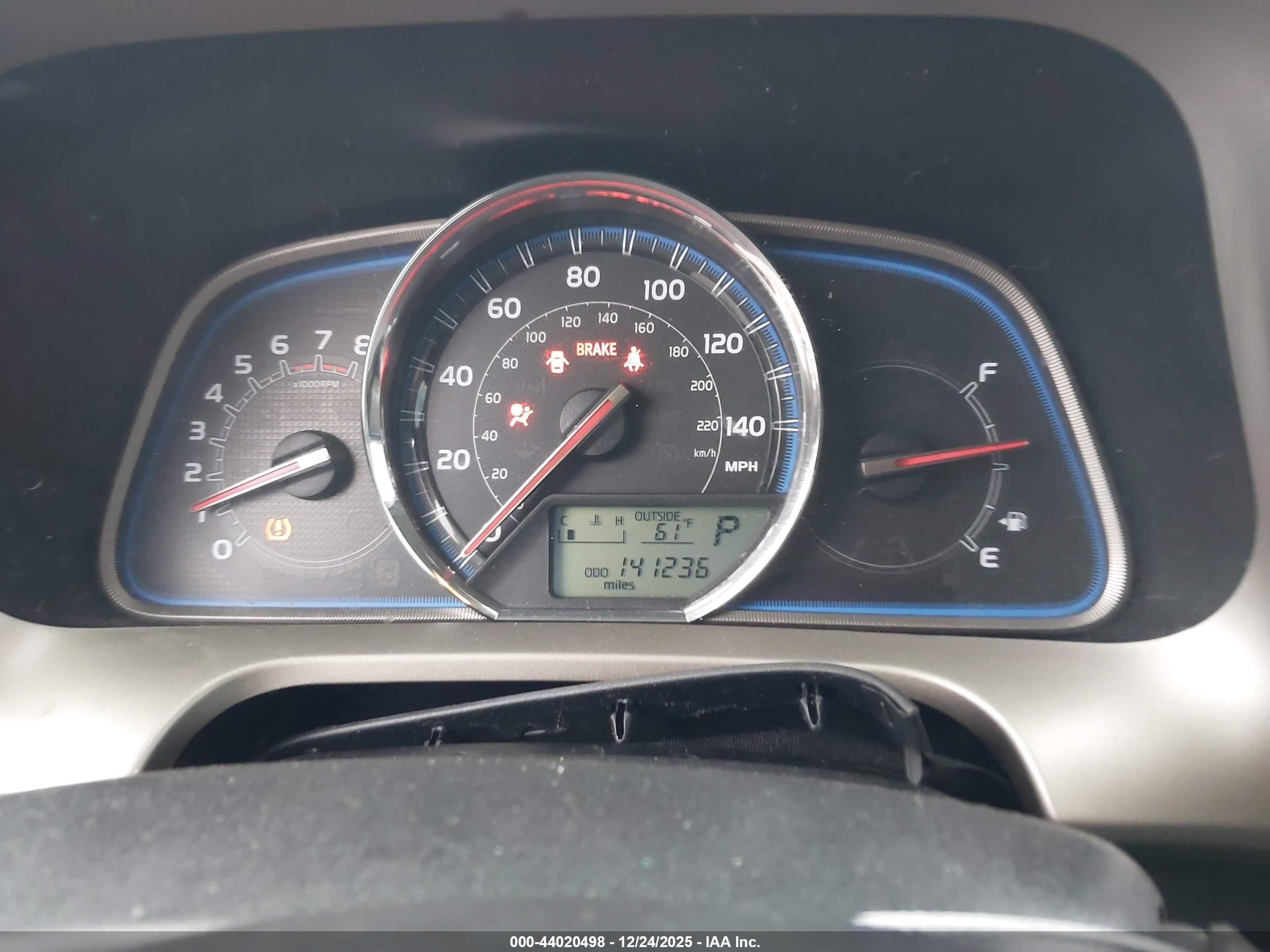 TOYOTA RAV4 image 7