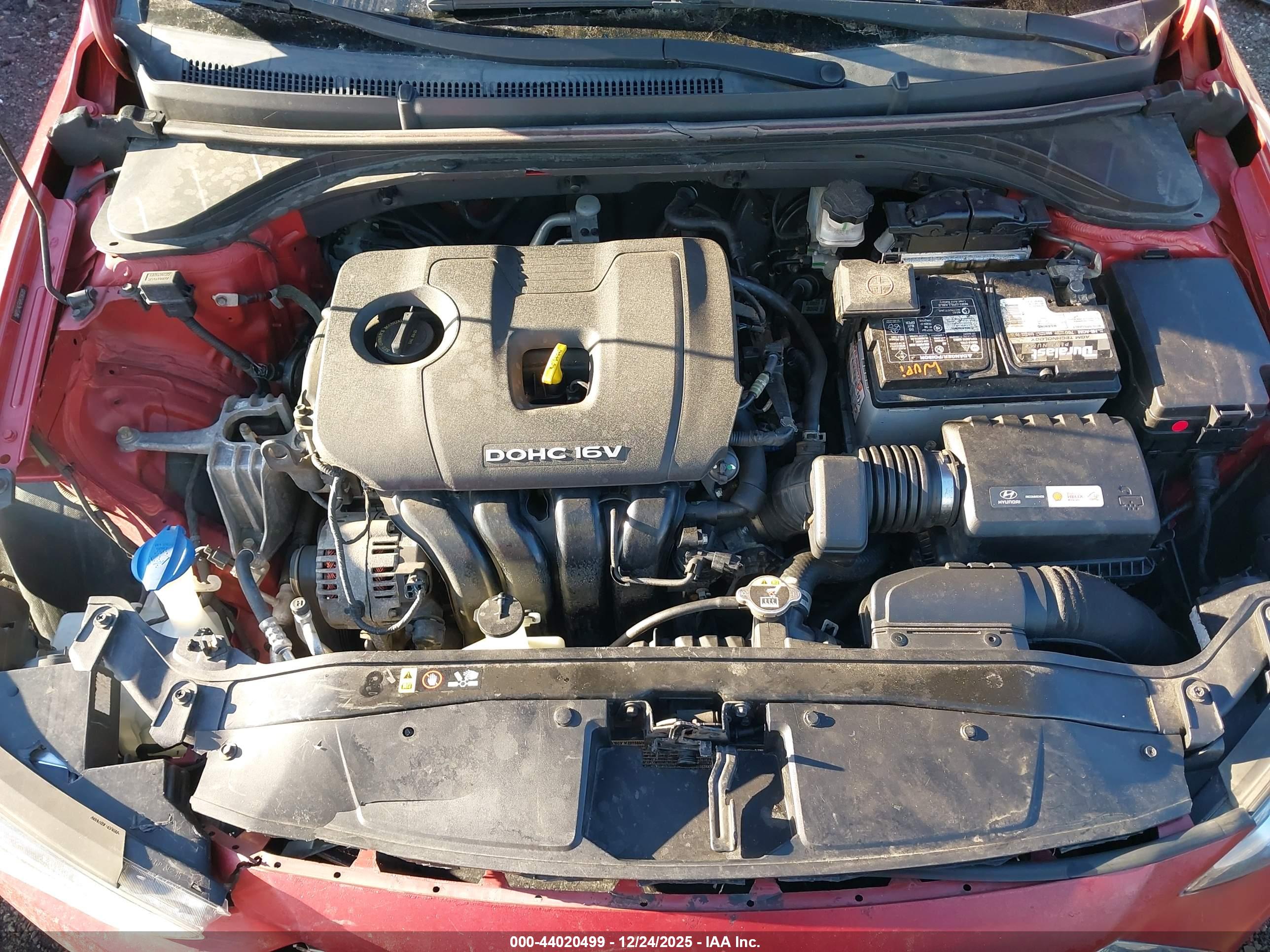 HYUNDAI ELANTRA image 10