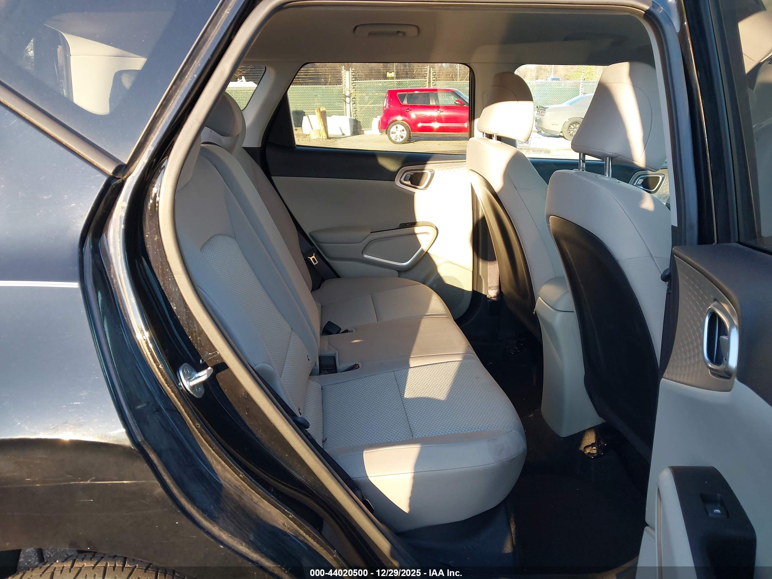 KIA SOUL image 8