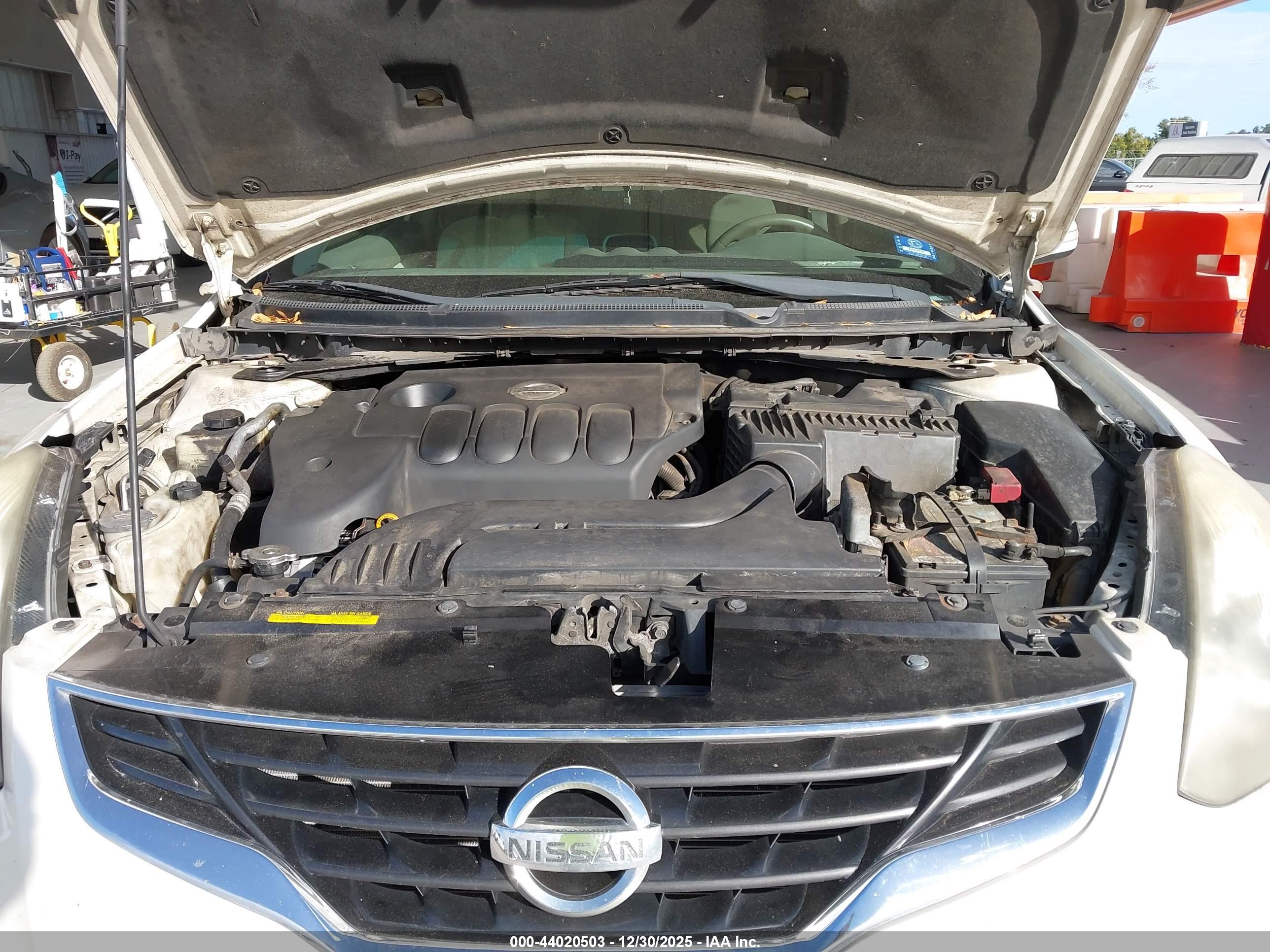 NISSAN ALTIMA image 10