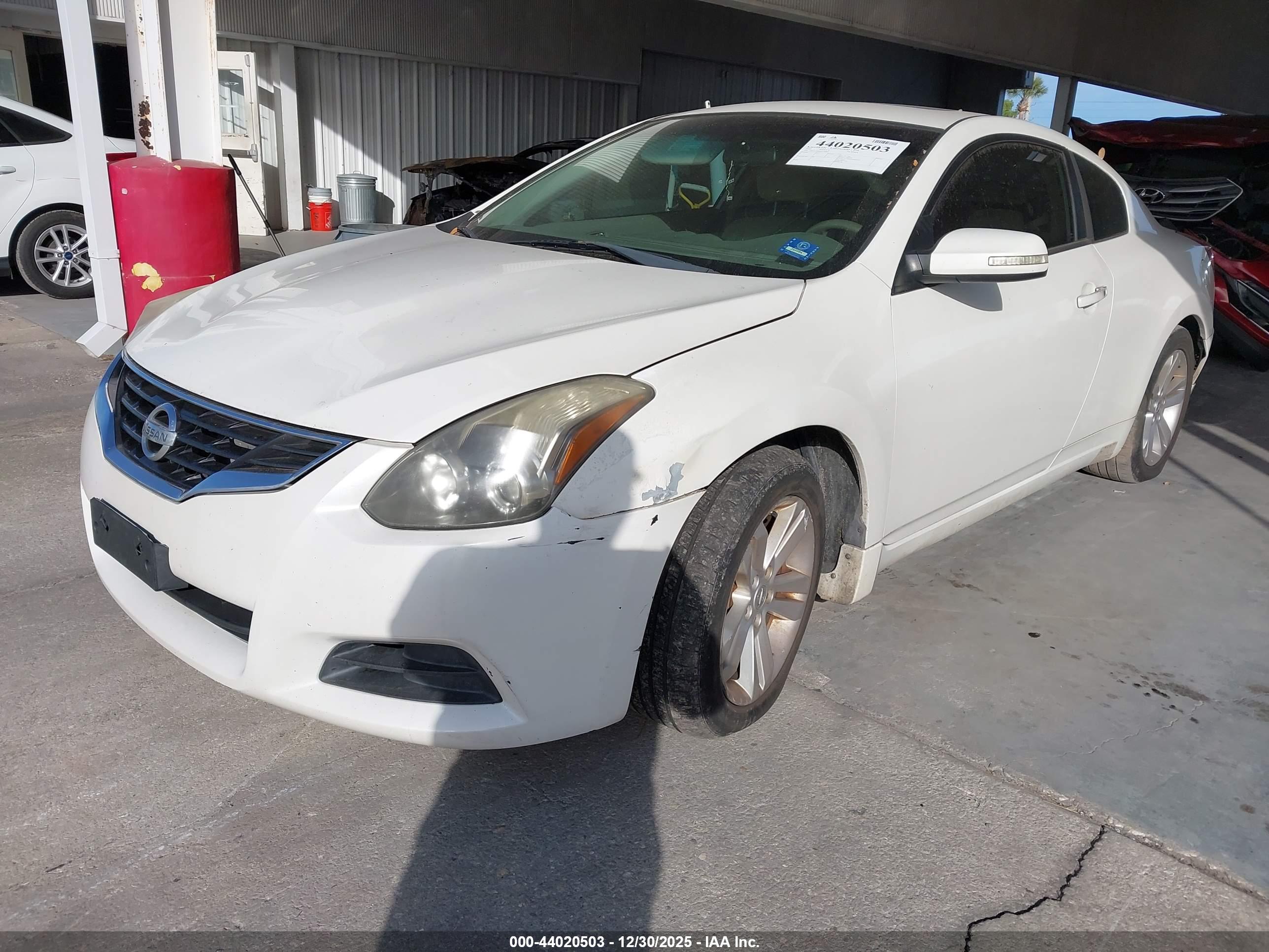 NISSAN ALTIMA image 2