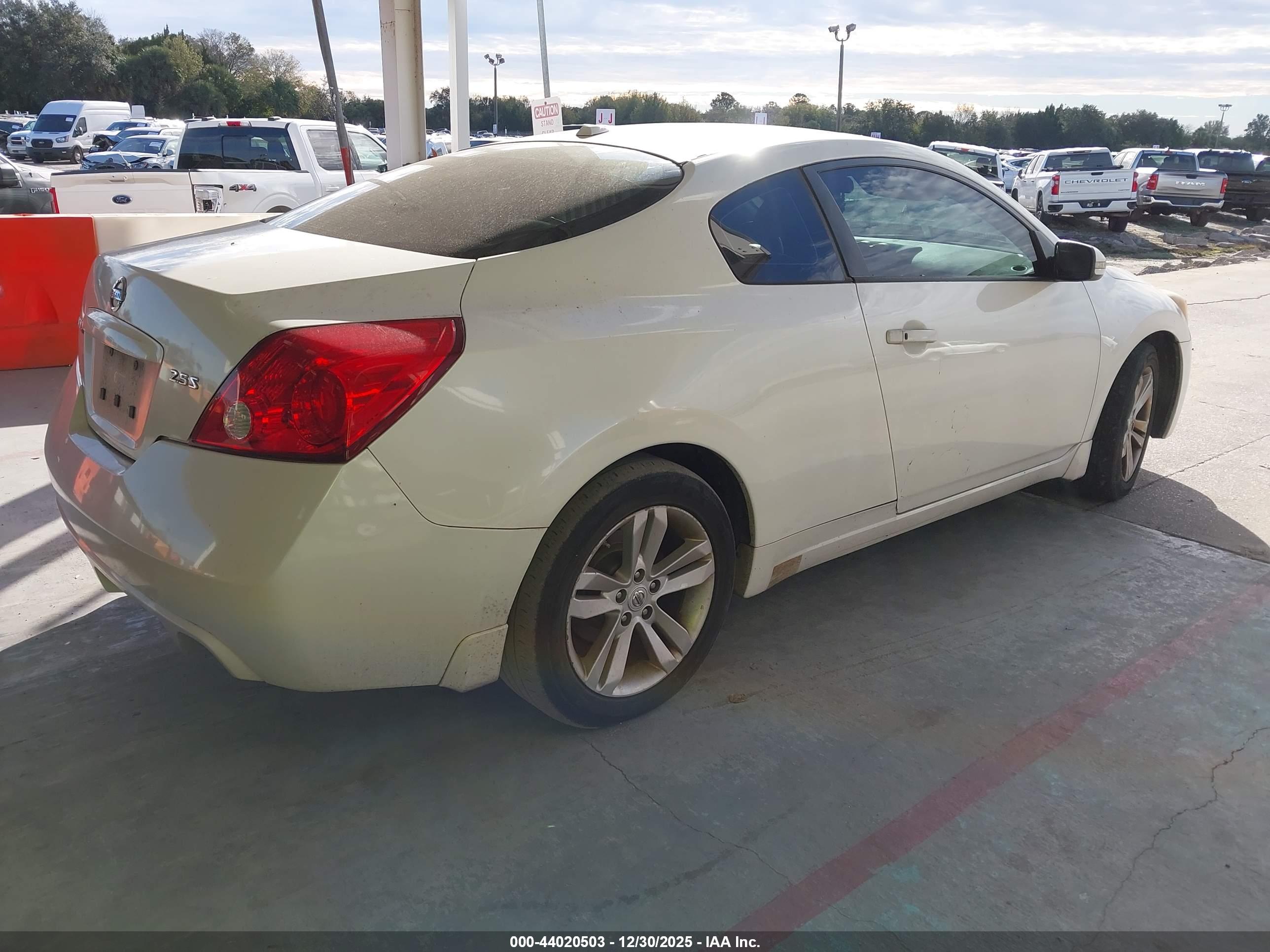 NISSAN ALTIMA image 4