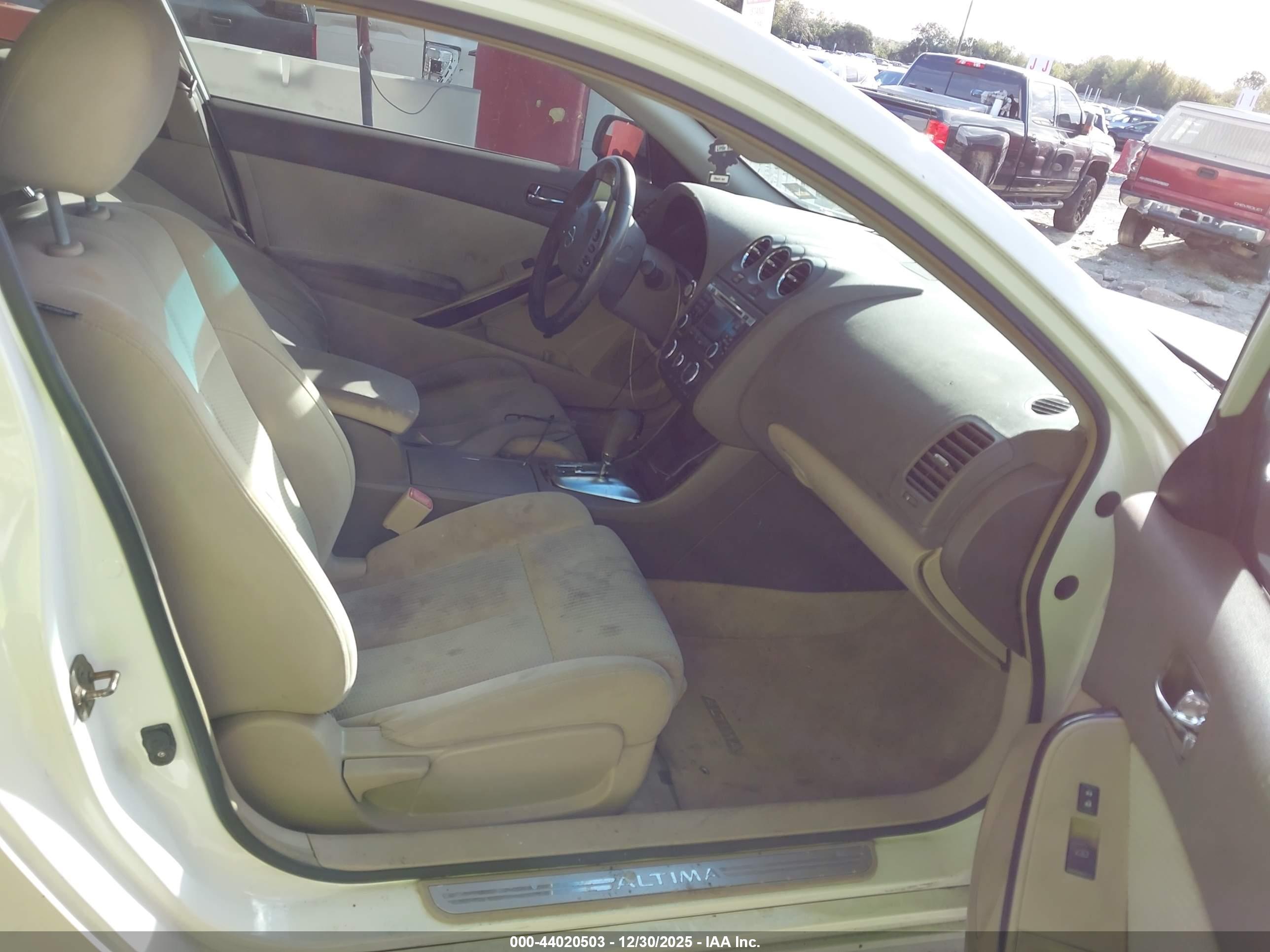 NISSAN ALTIMA image 5