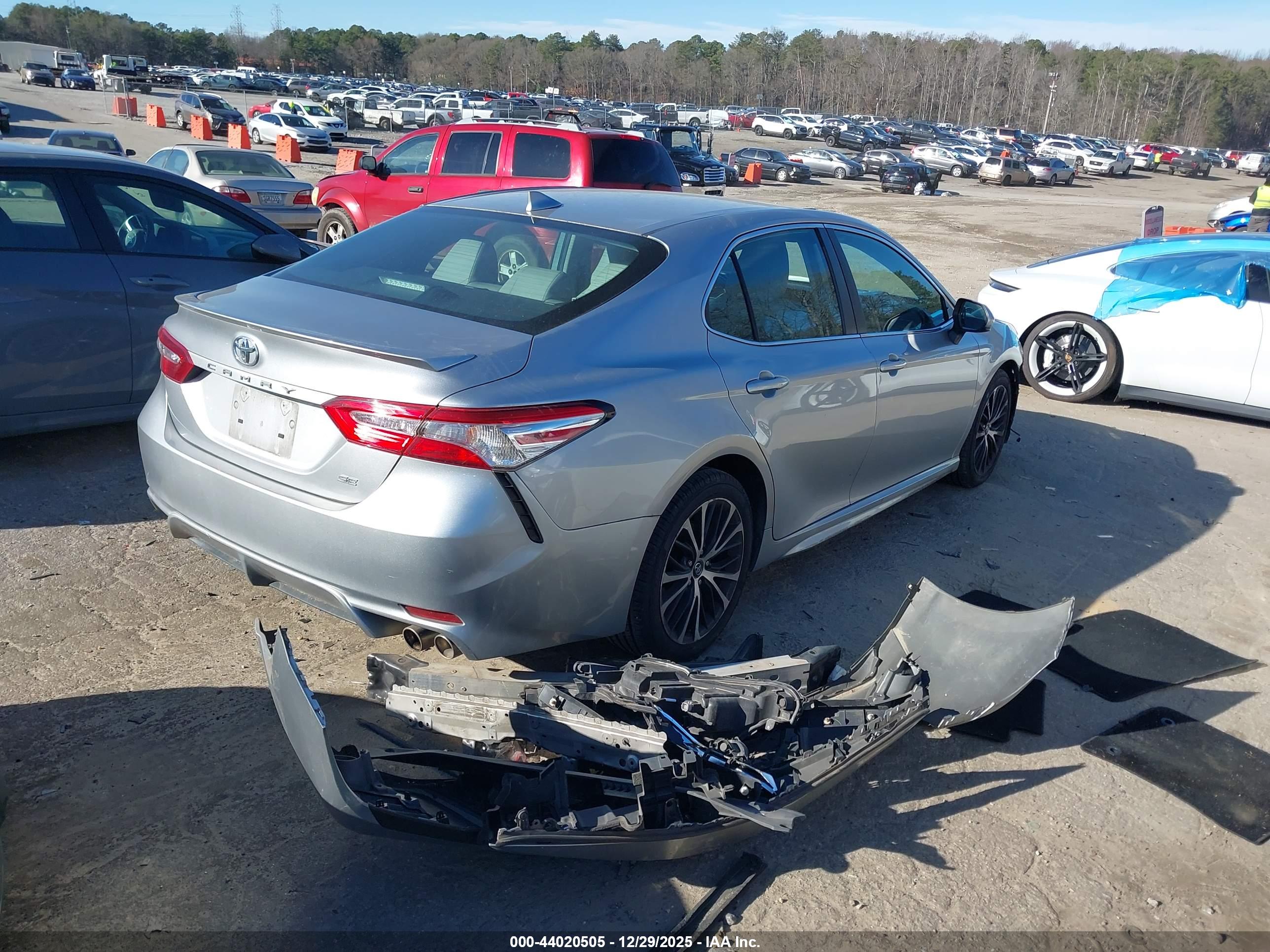 TOYOTA CAMRY image 4