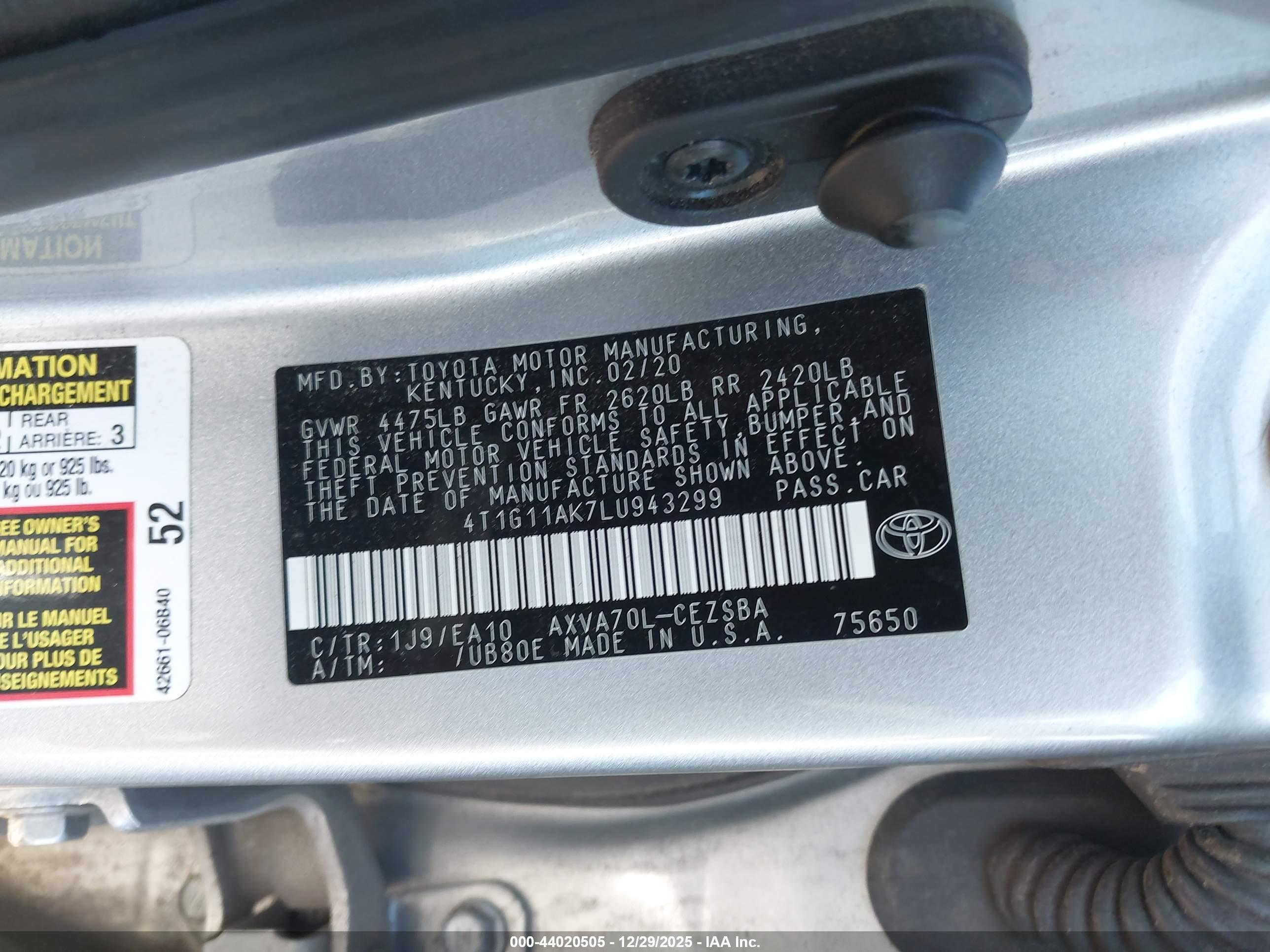 TOYOTA CAMRY image 9