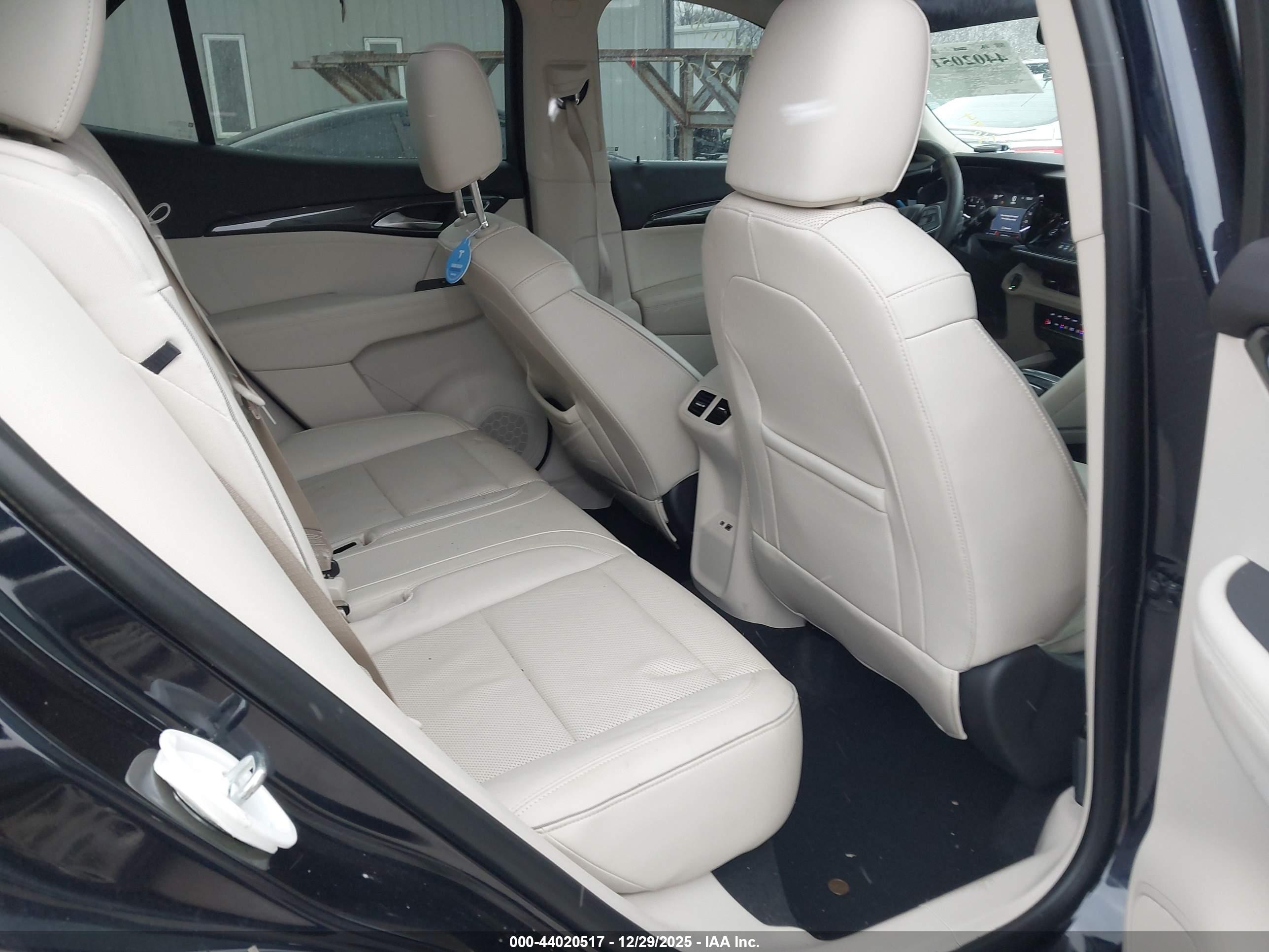 BUICK ENVISION image 8