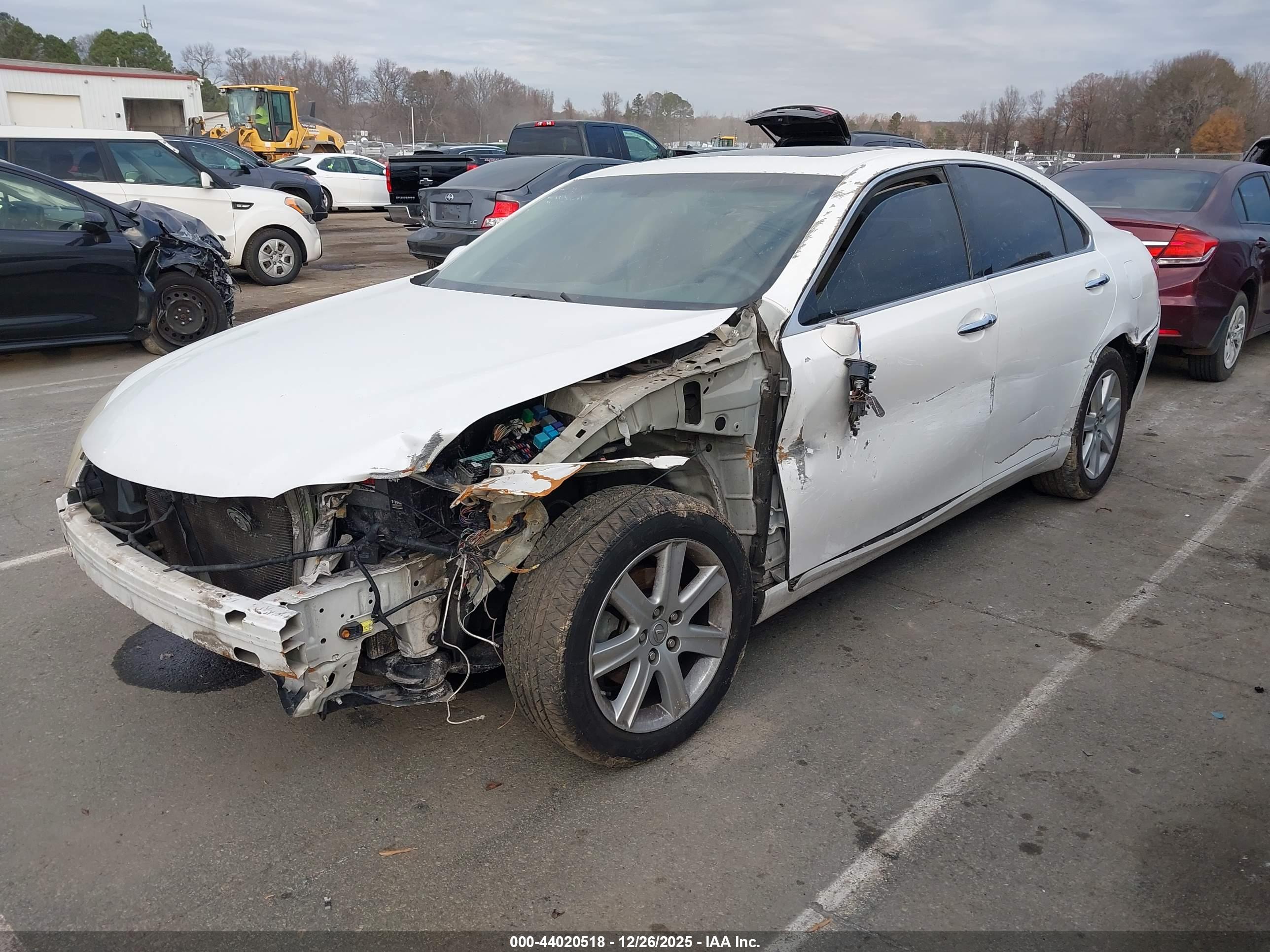 LEXUS ES image 2