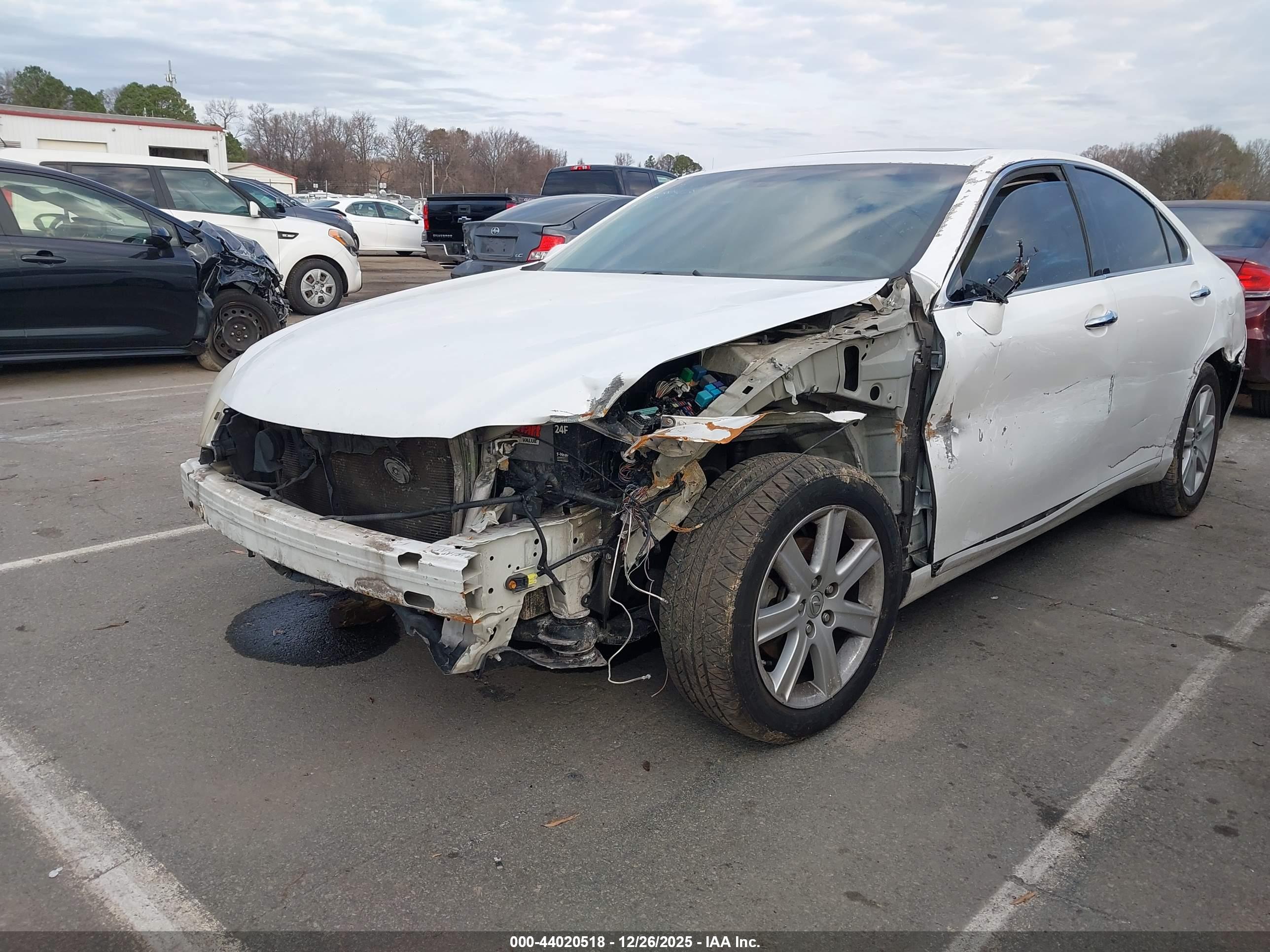 LEXUS ES image 6