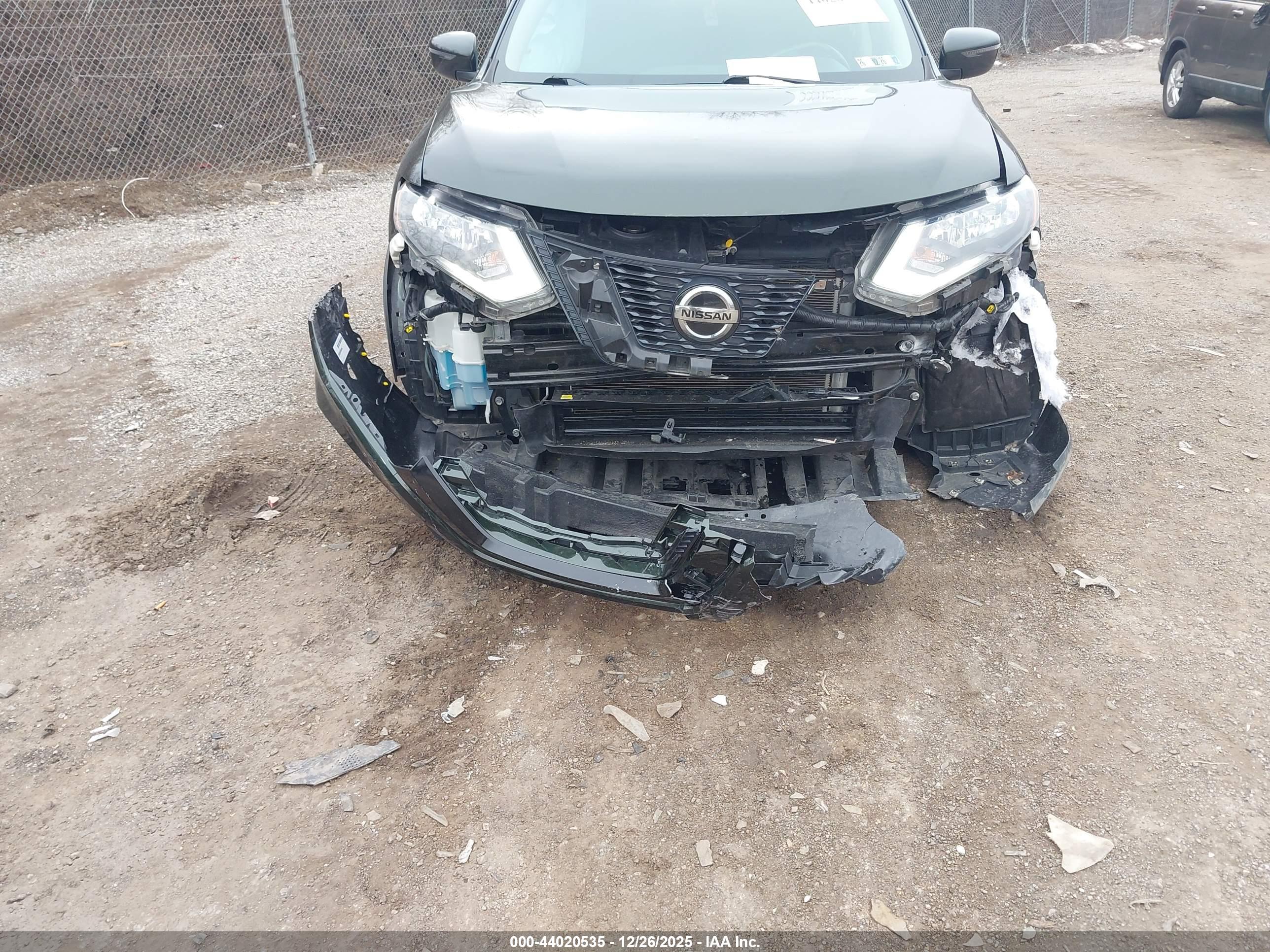 NISSAN ROGUE image 6