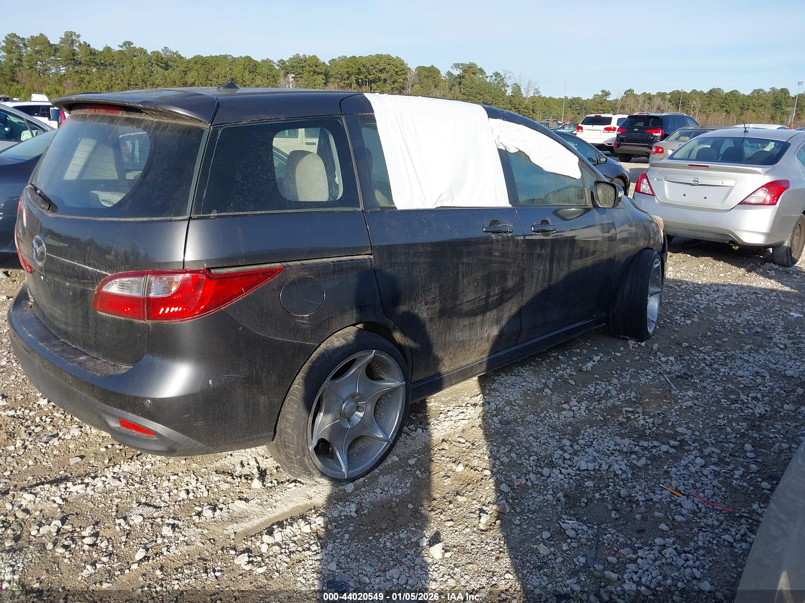 MAZDA MAZDA5 image 4