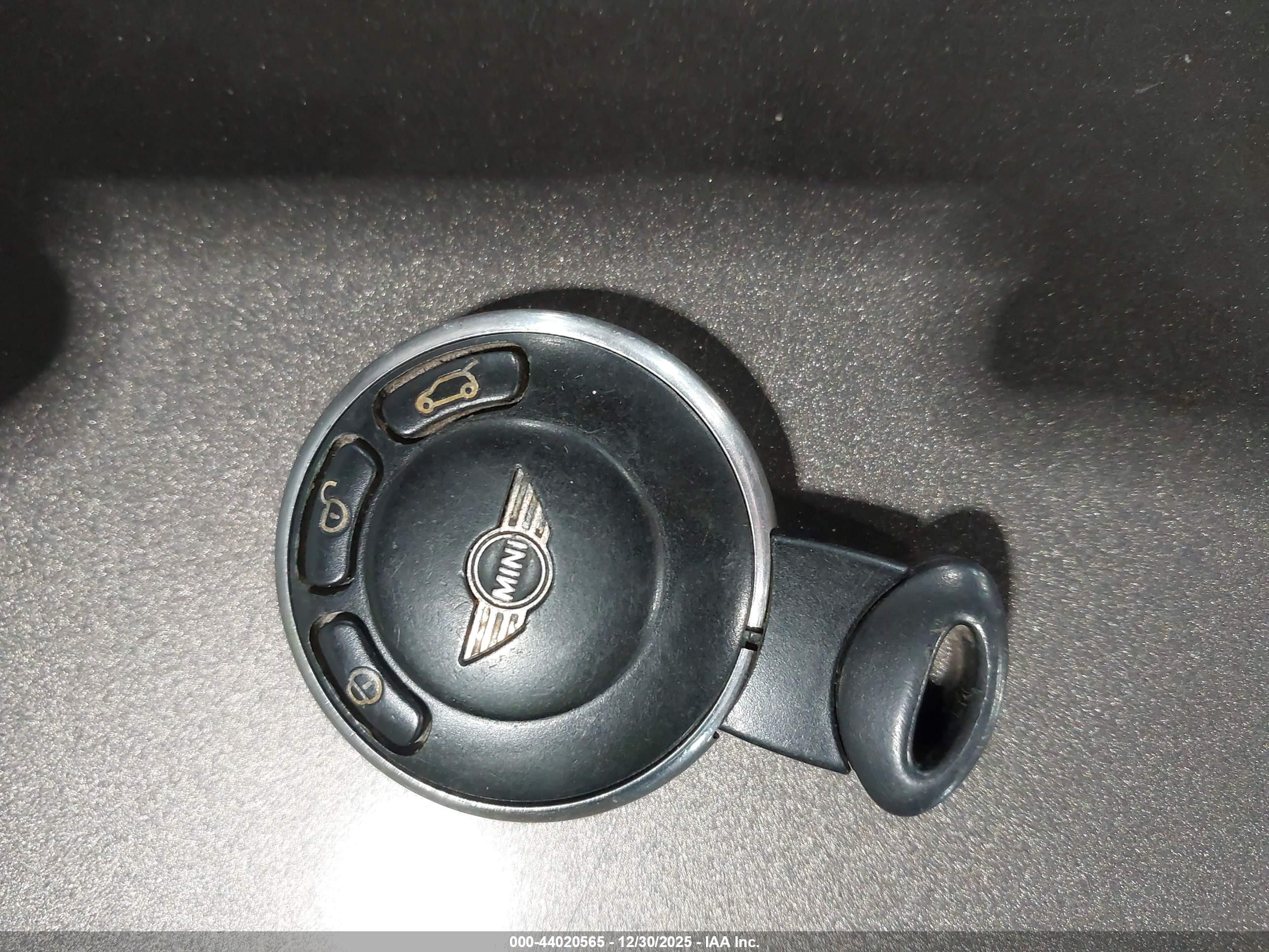 MINI COUNTRYMAN image 11