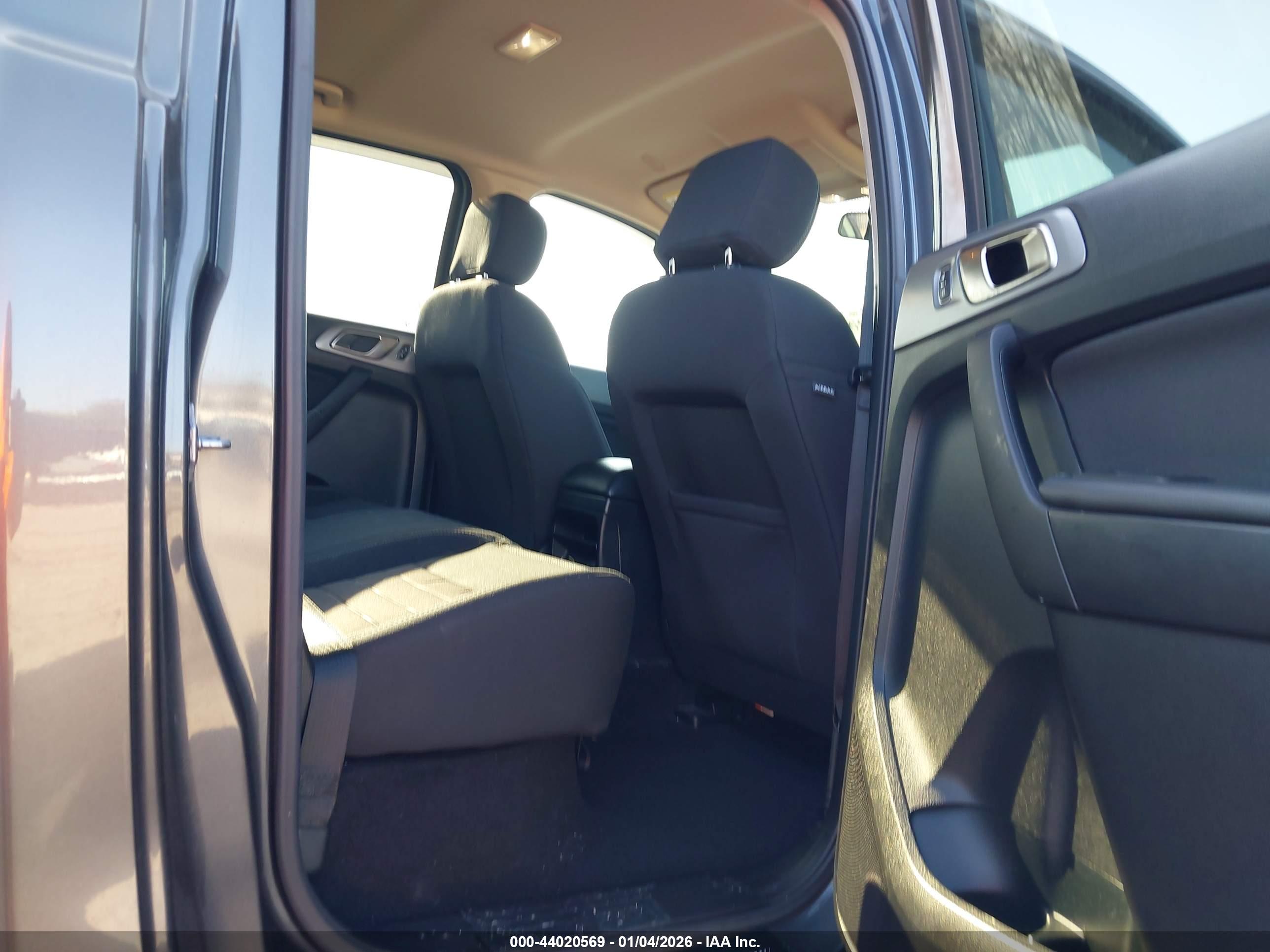 FORD RANGER image 8