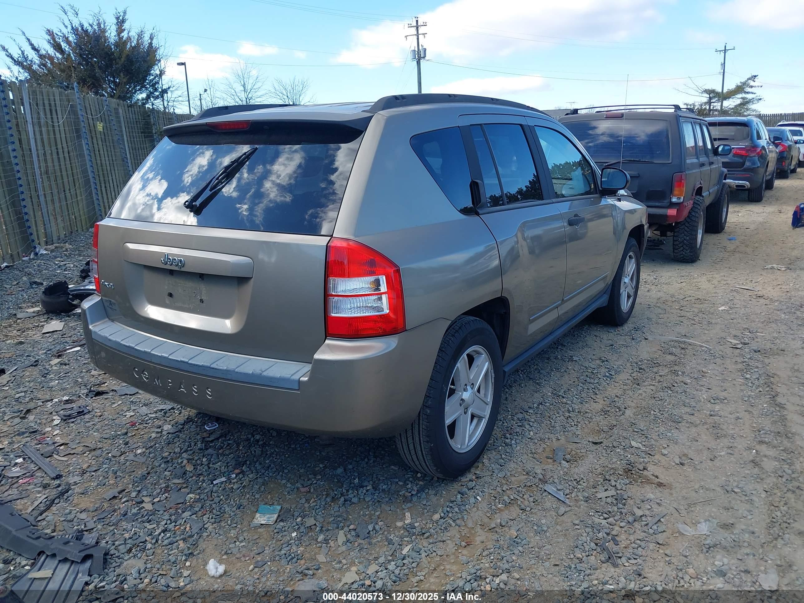 JEEP COMPASS image 4