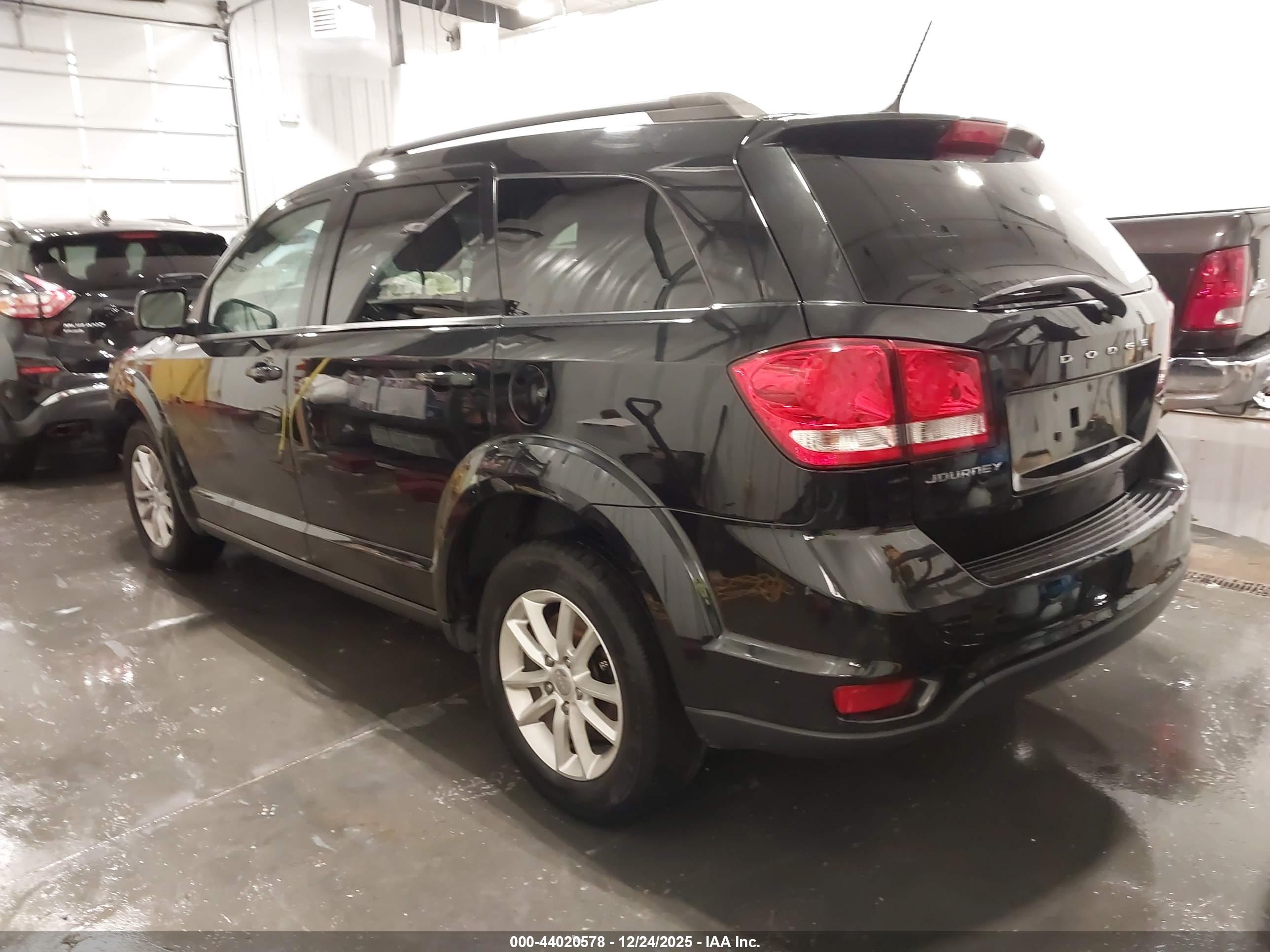 DODGE JOURNEY image 3