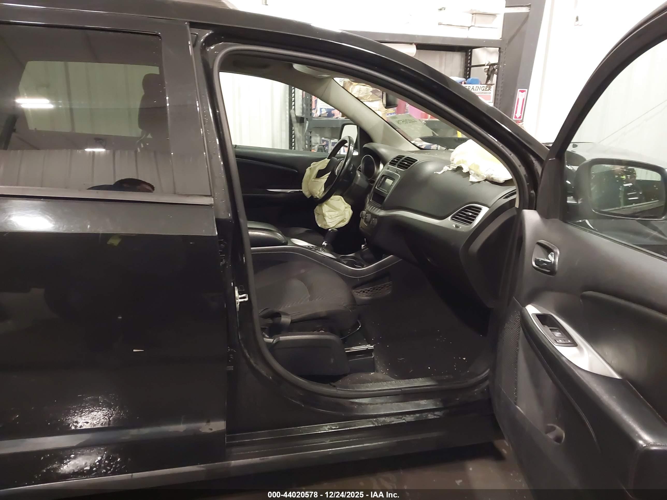 DODGE JOURNEY image 5