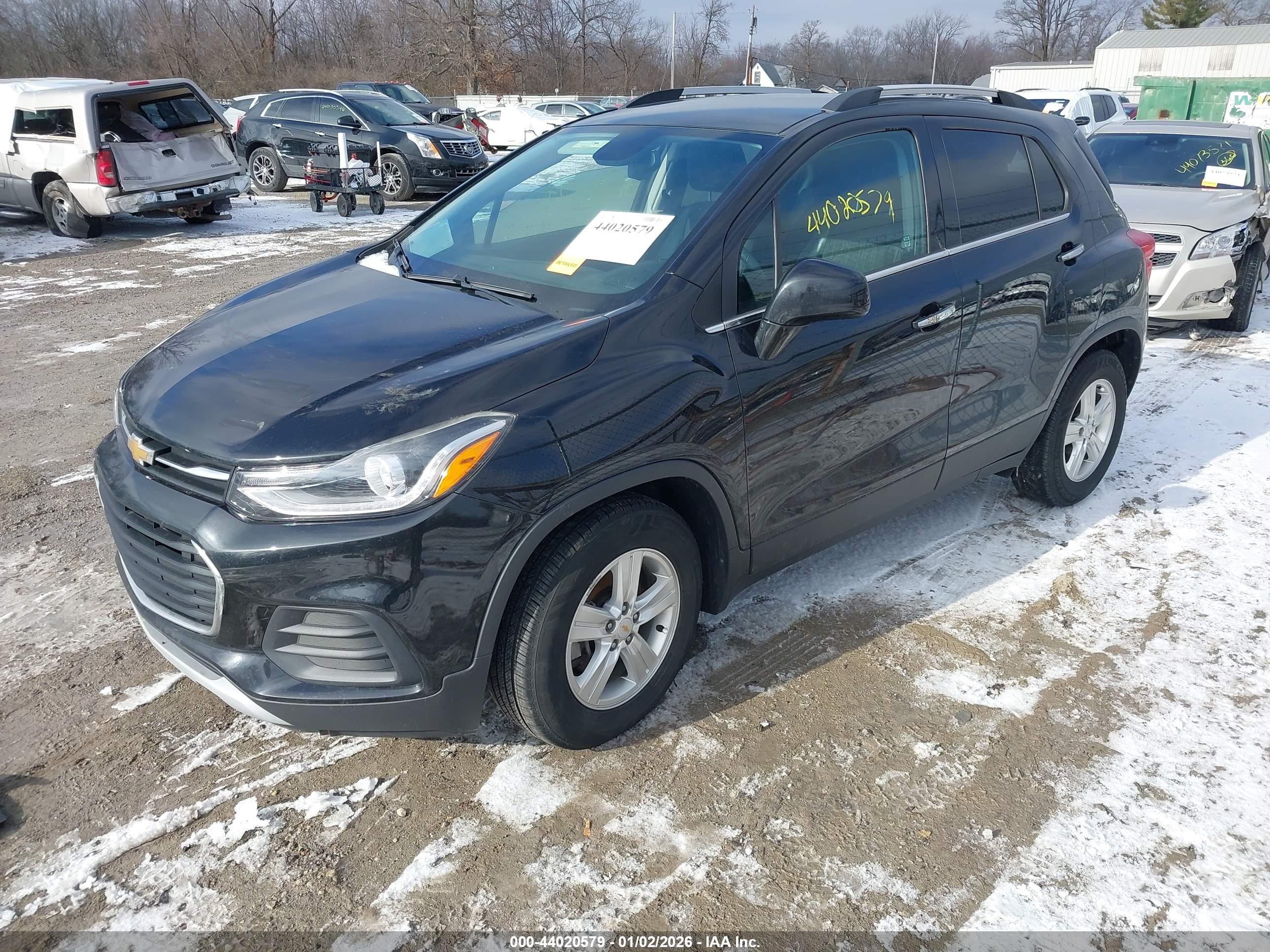 CHEVROLET TRAX image 2