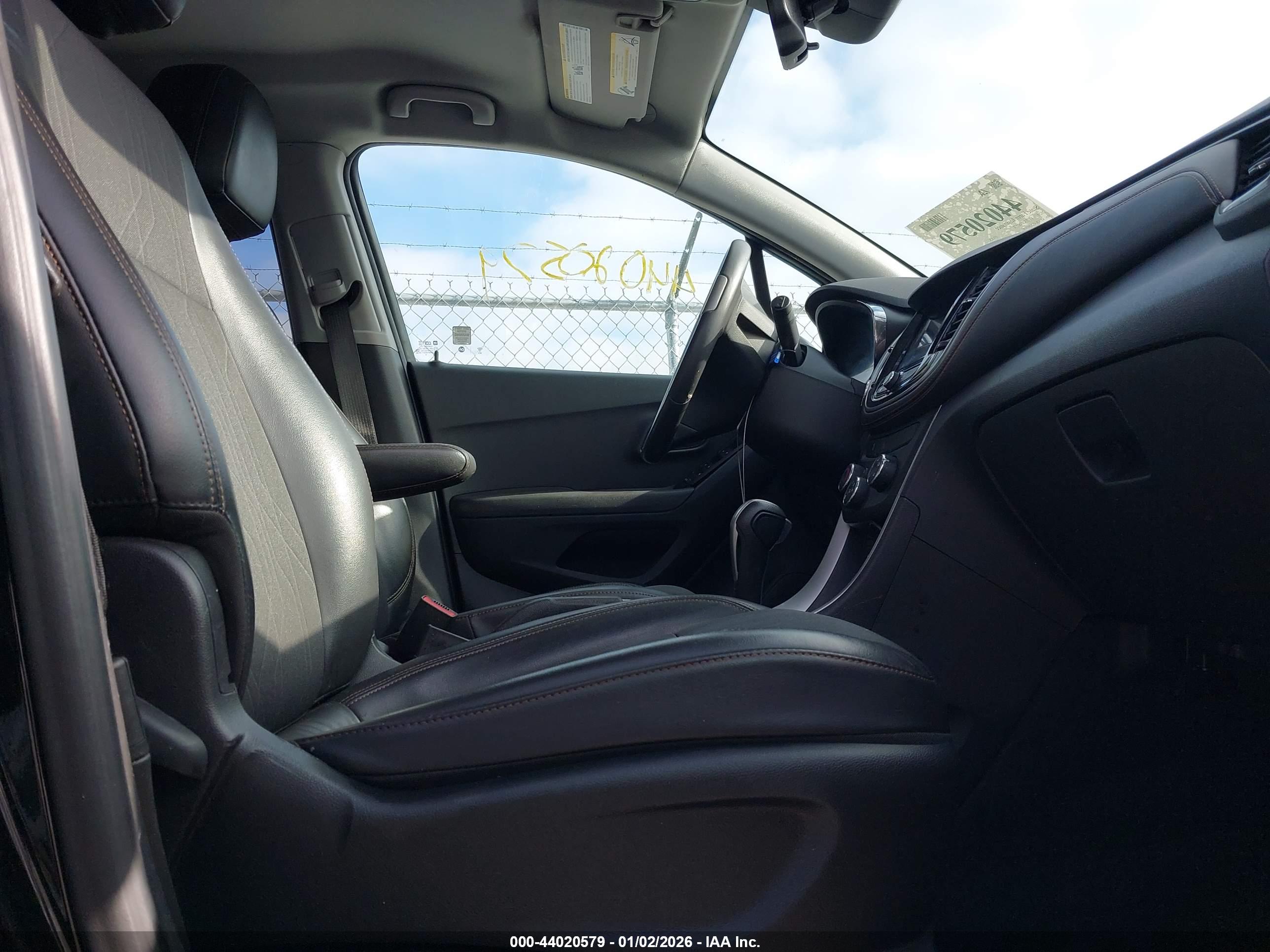 CHEVROLET TRAX image 5