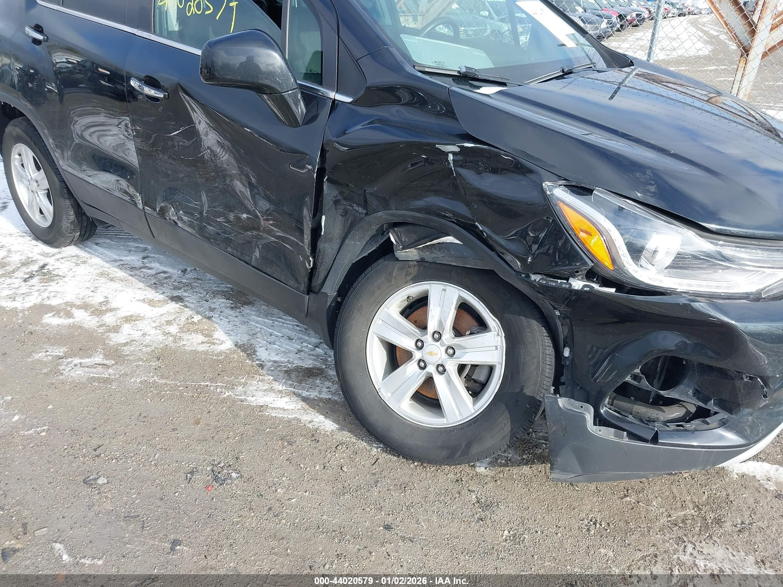 CHEVROLET TRAX image 6