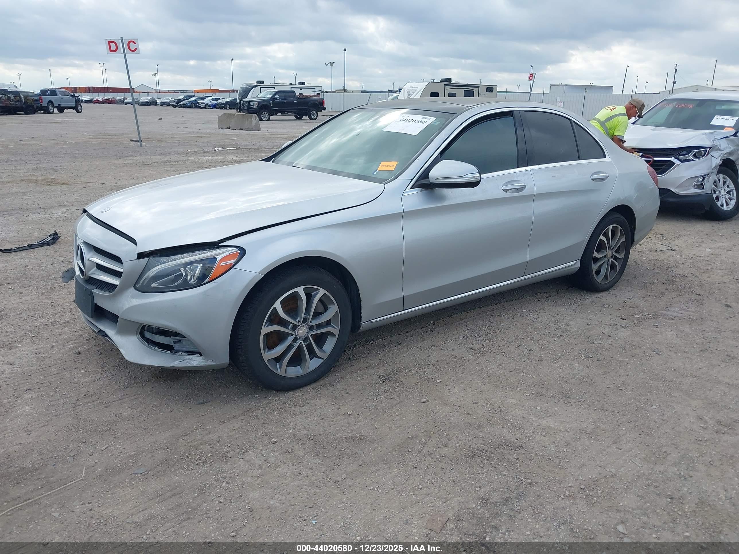 MERCEDES-BENZ C image 2