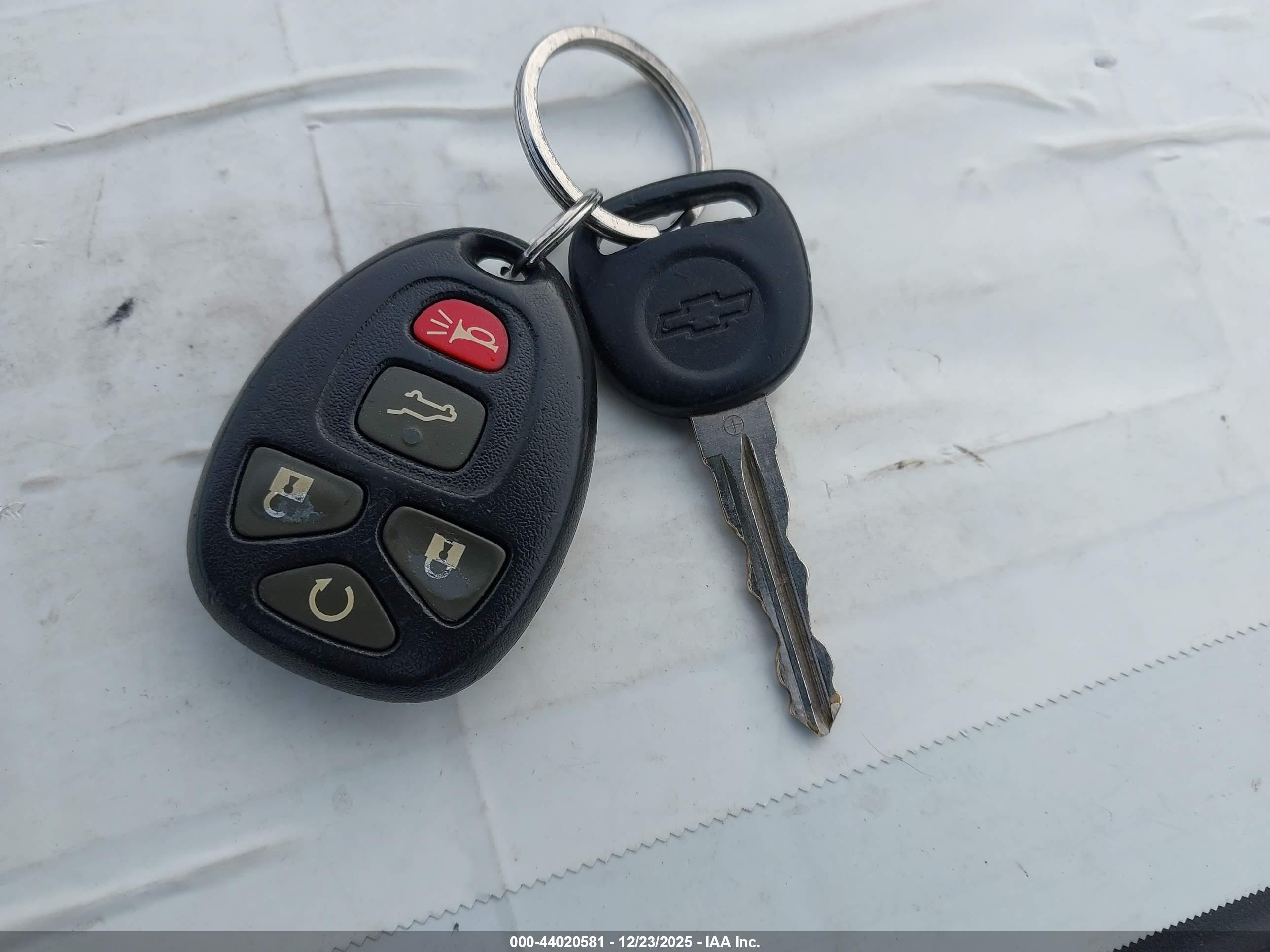 CHEVROLET TRAVERSE image 11