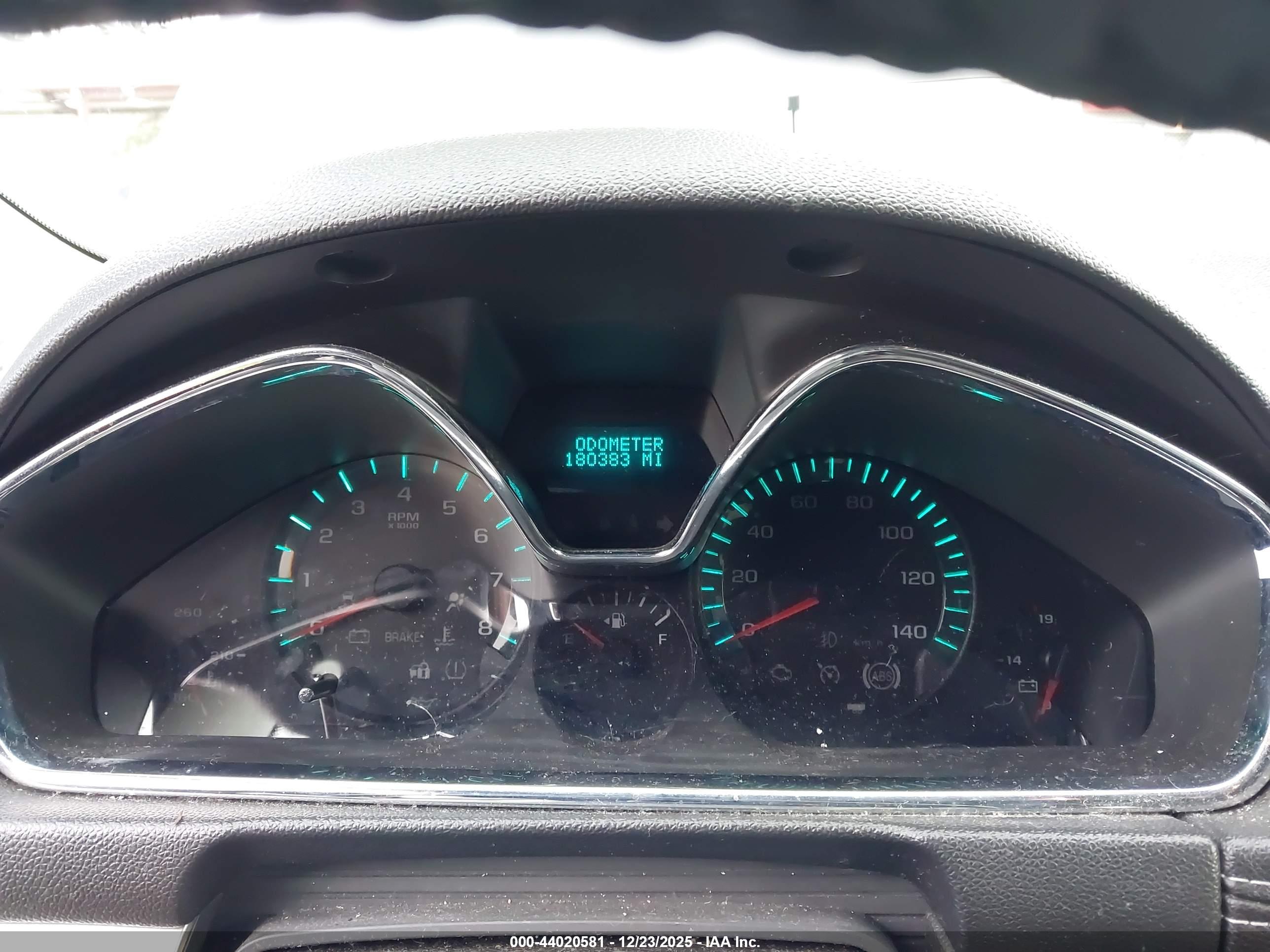 CHEVROLET TRAVERSE image 7