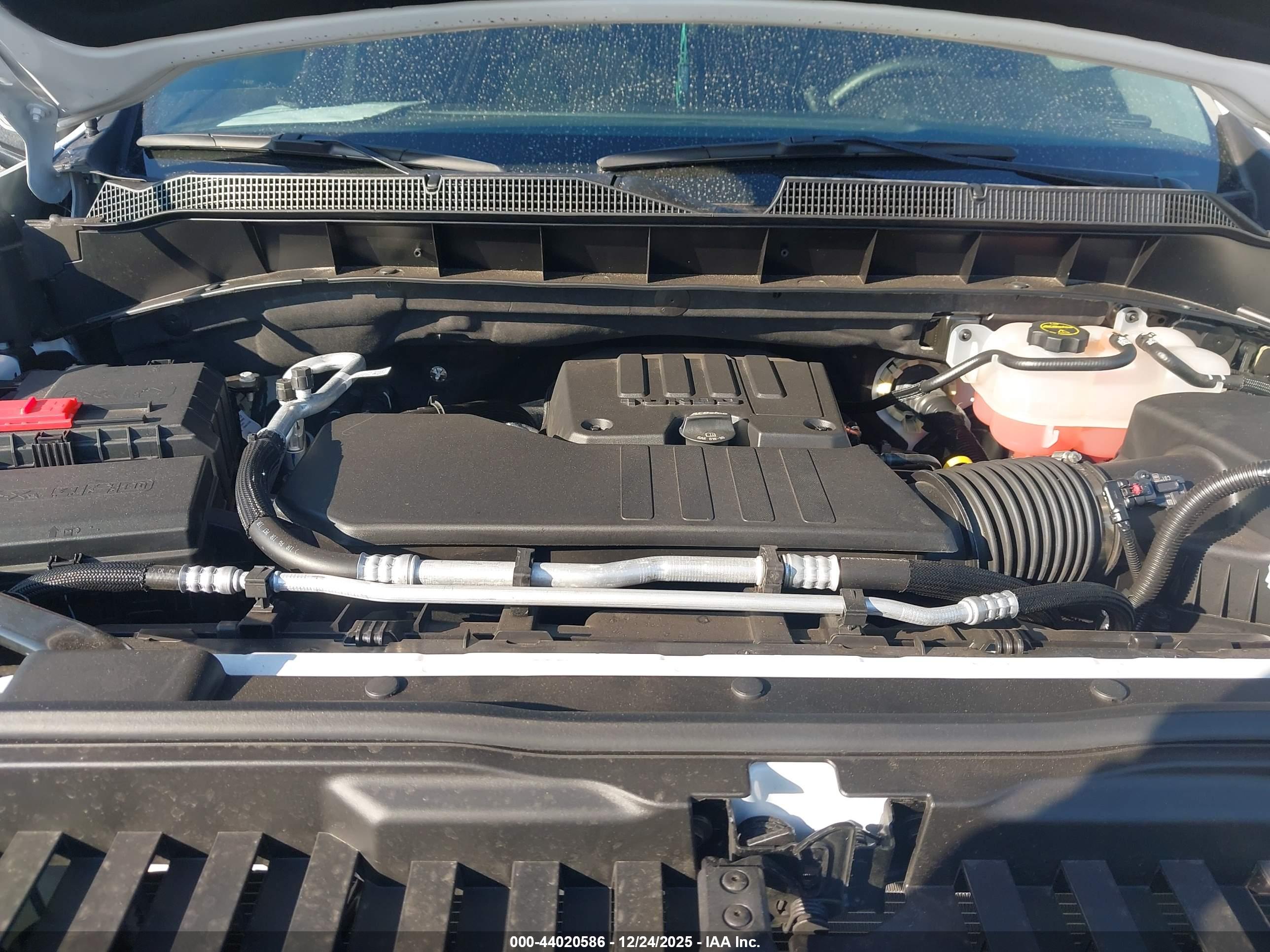 CHEVROLET SILVERADO image 10