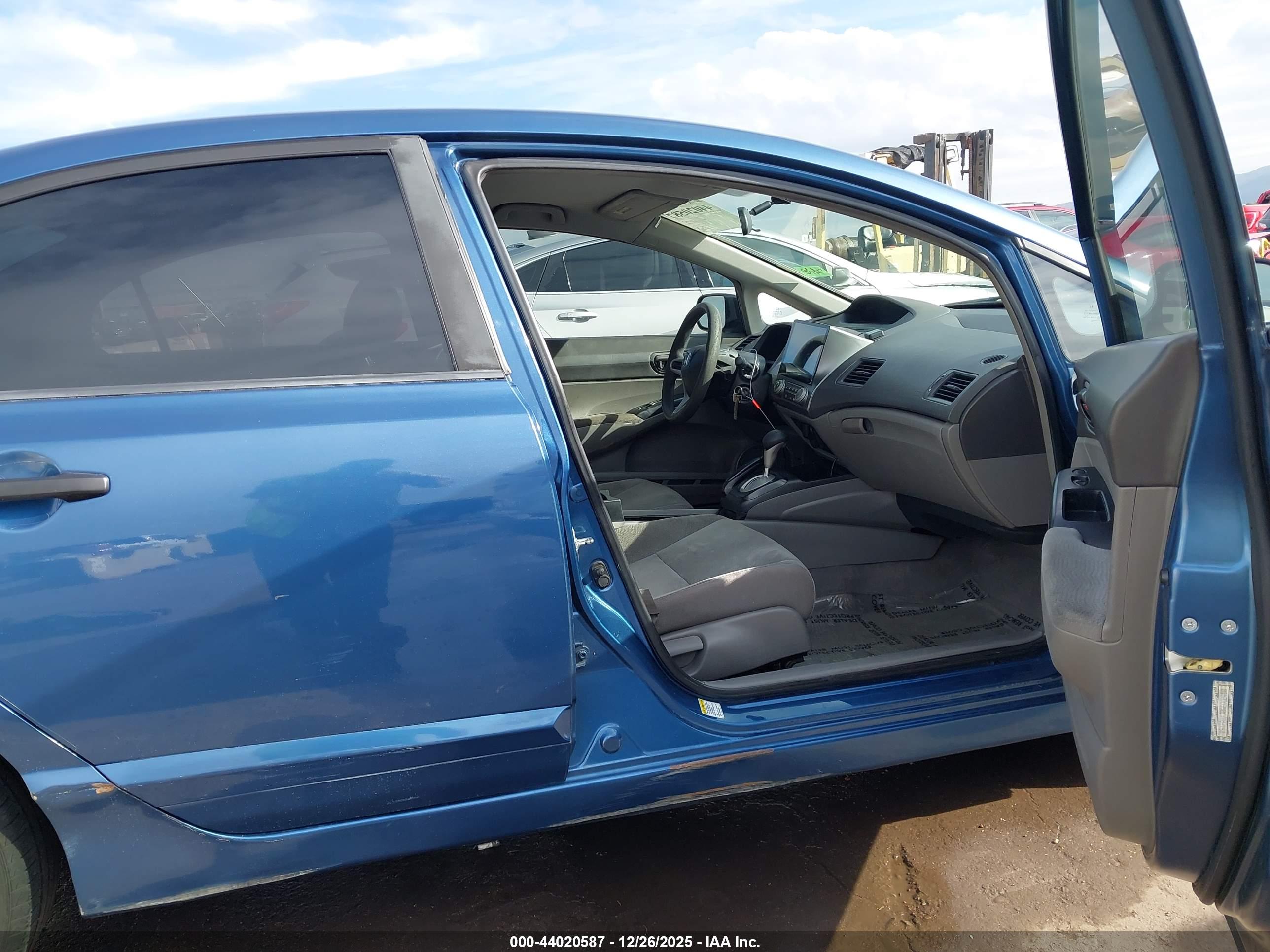 HONDA CIVIC image 5