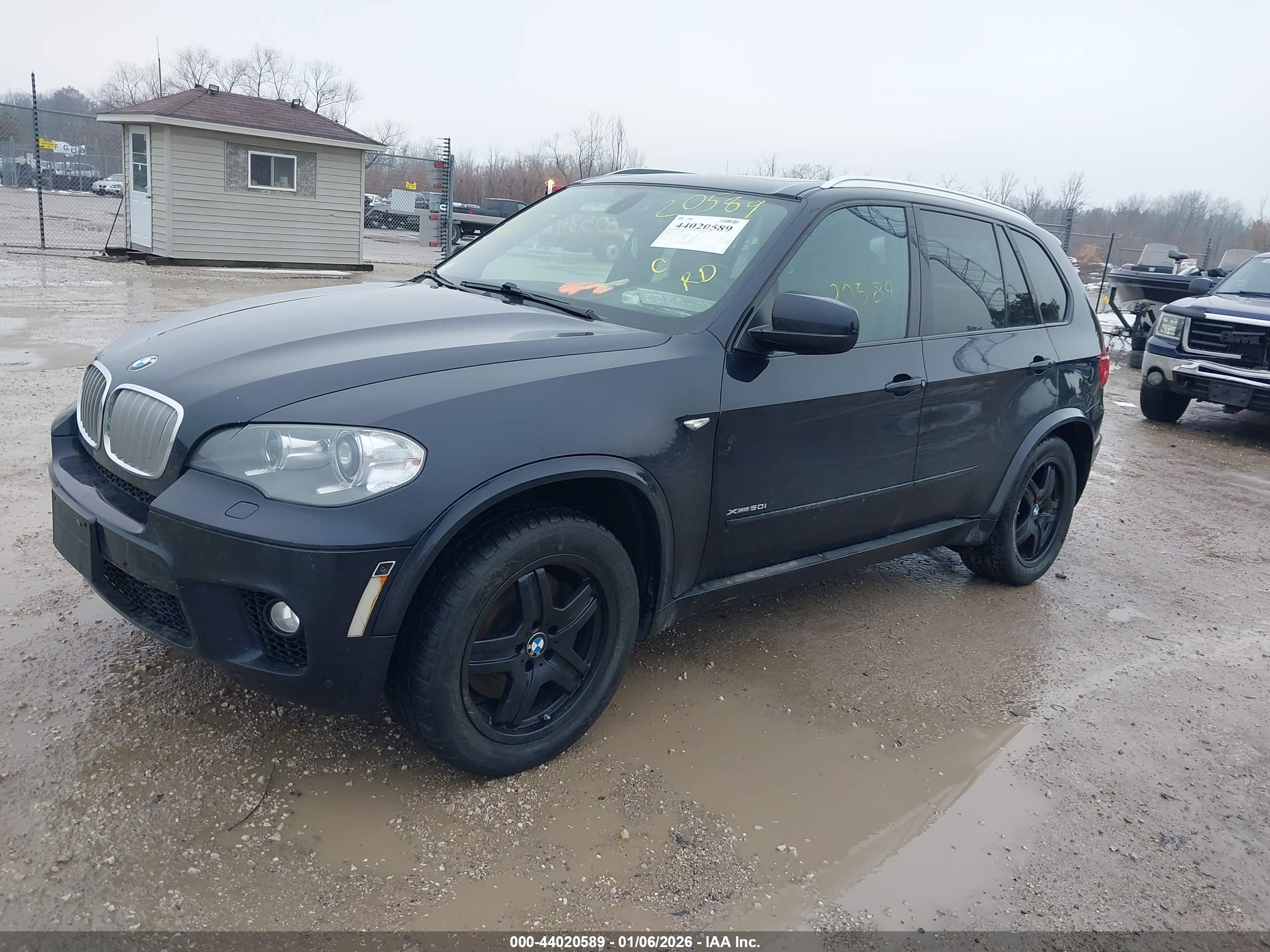 BMW X5 image 2