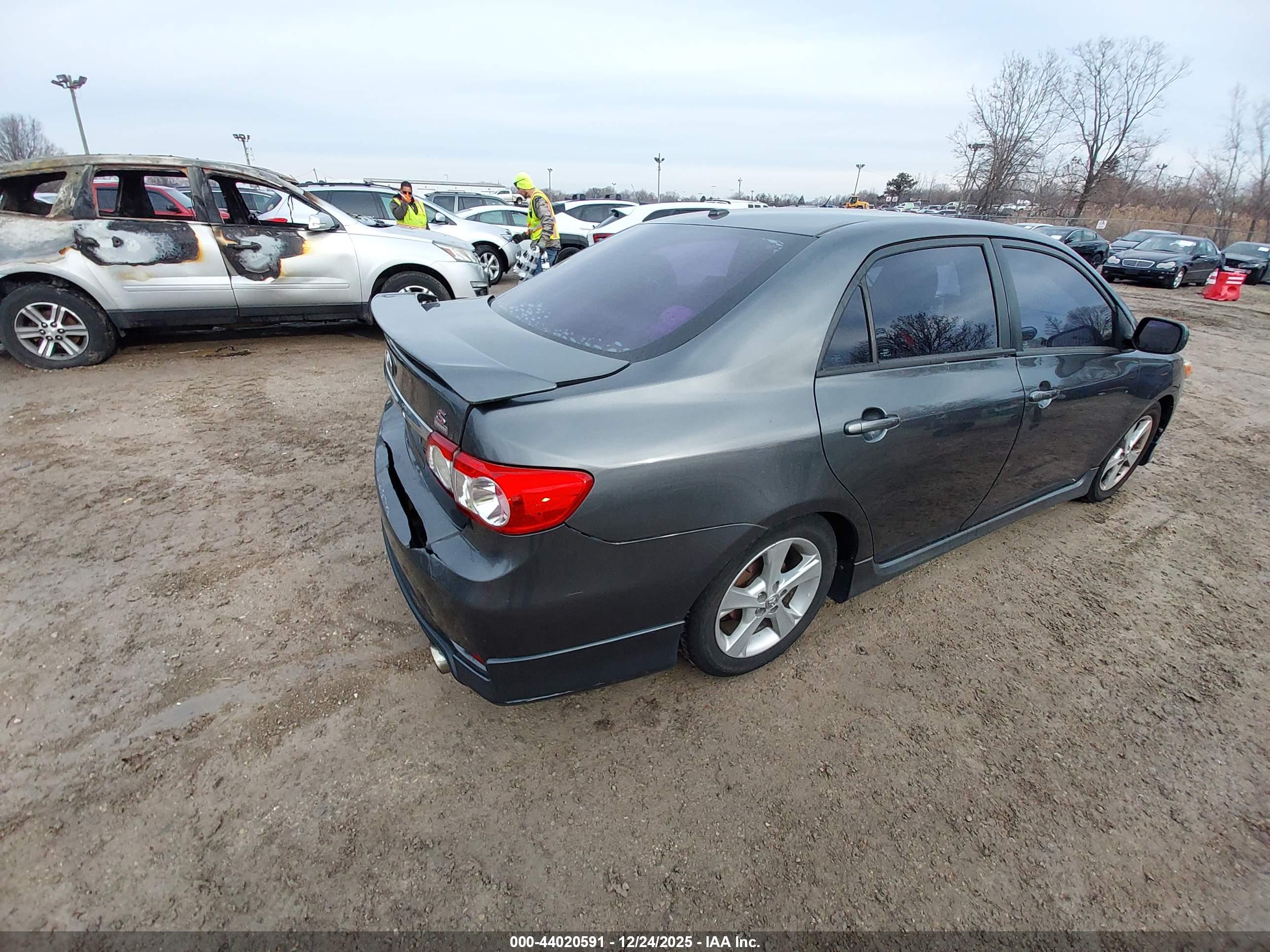 TOYOTA COROLLA image 4