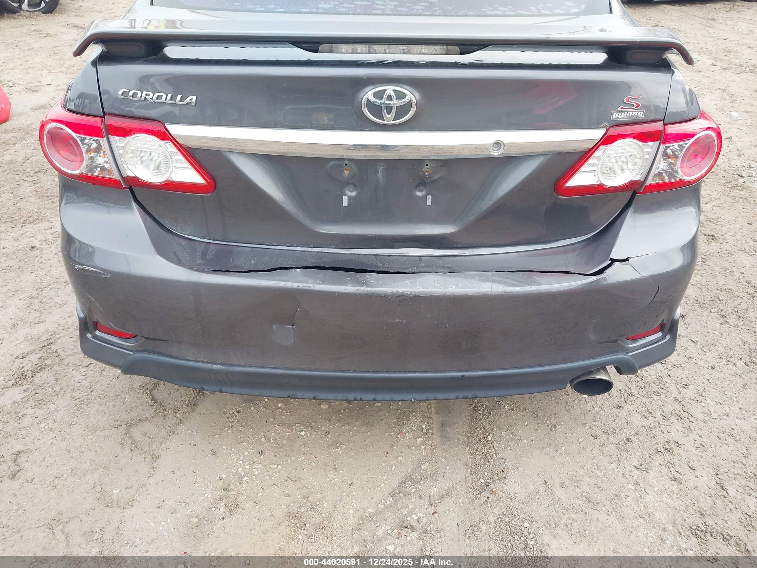 TOYOTA COROLLA image 6