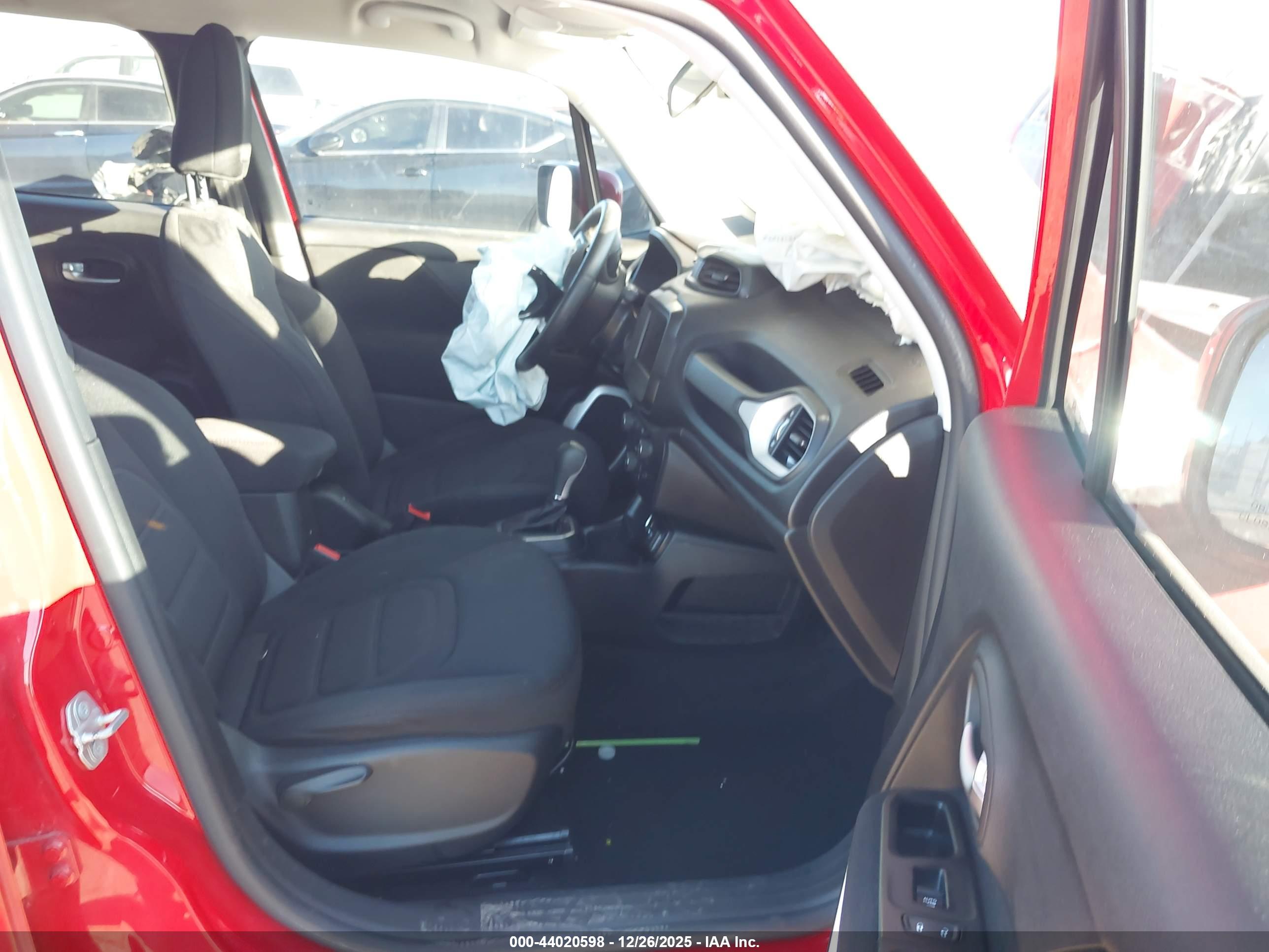 JEEP RENEGADE image 5