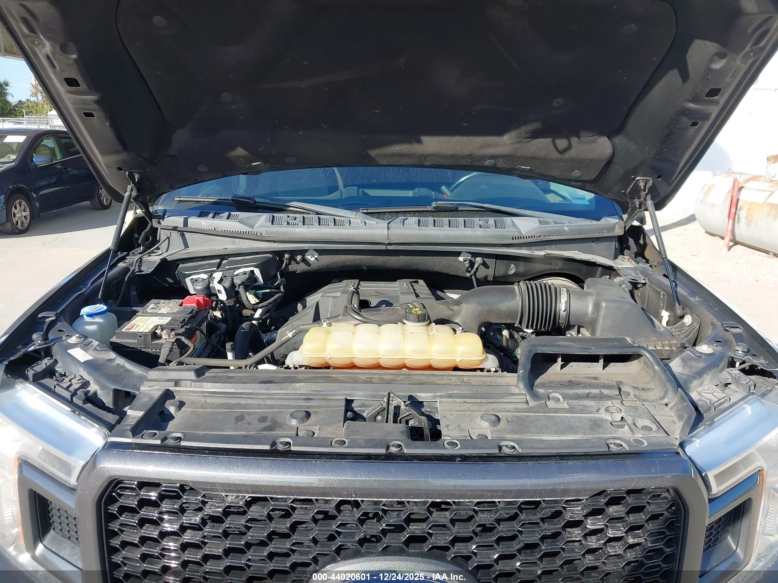 FORD F-150 image 10