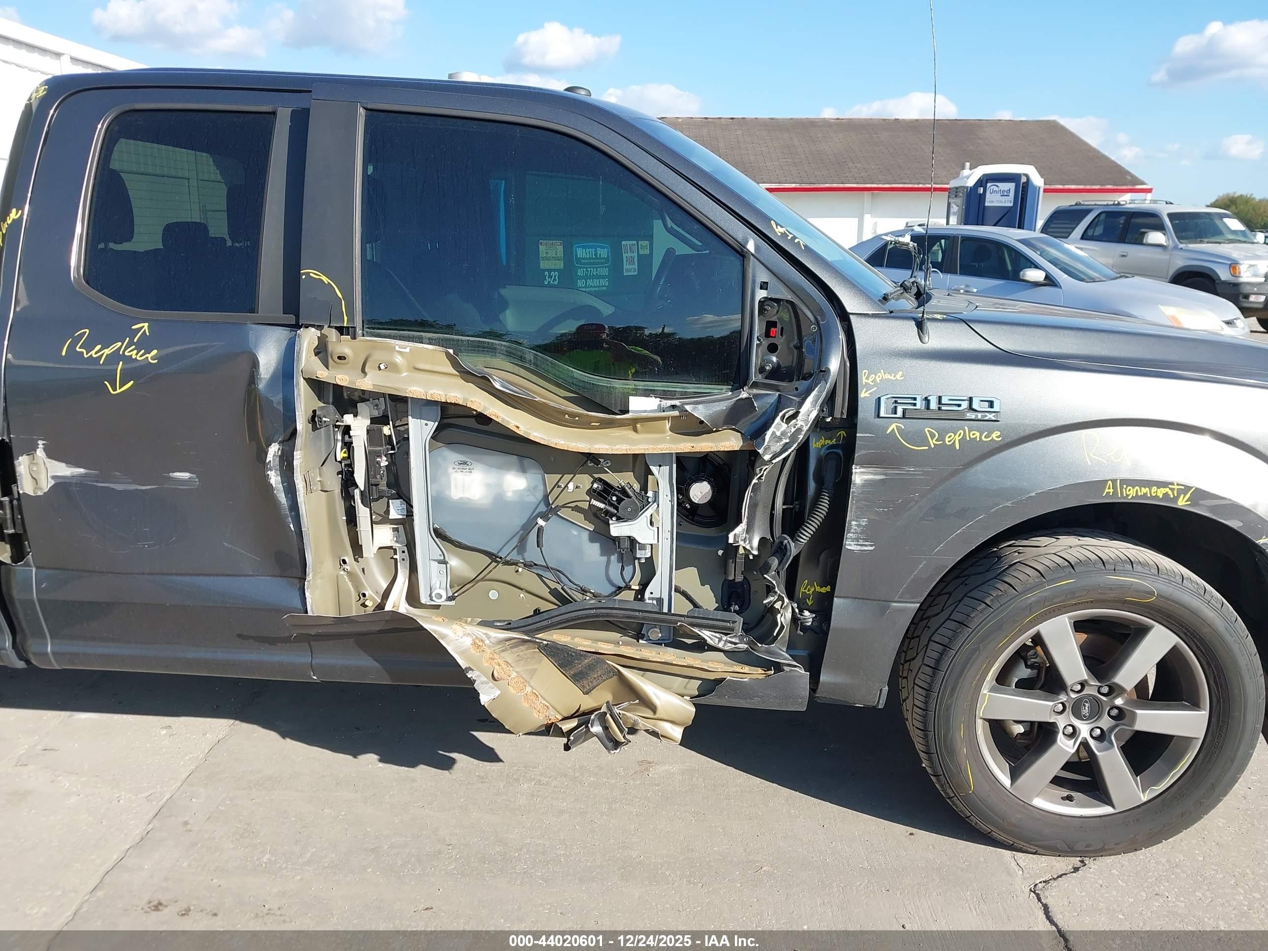 FORD F-150 image 6
