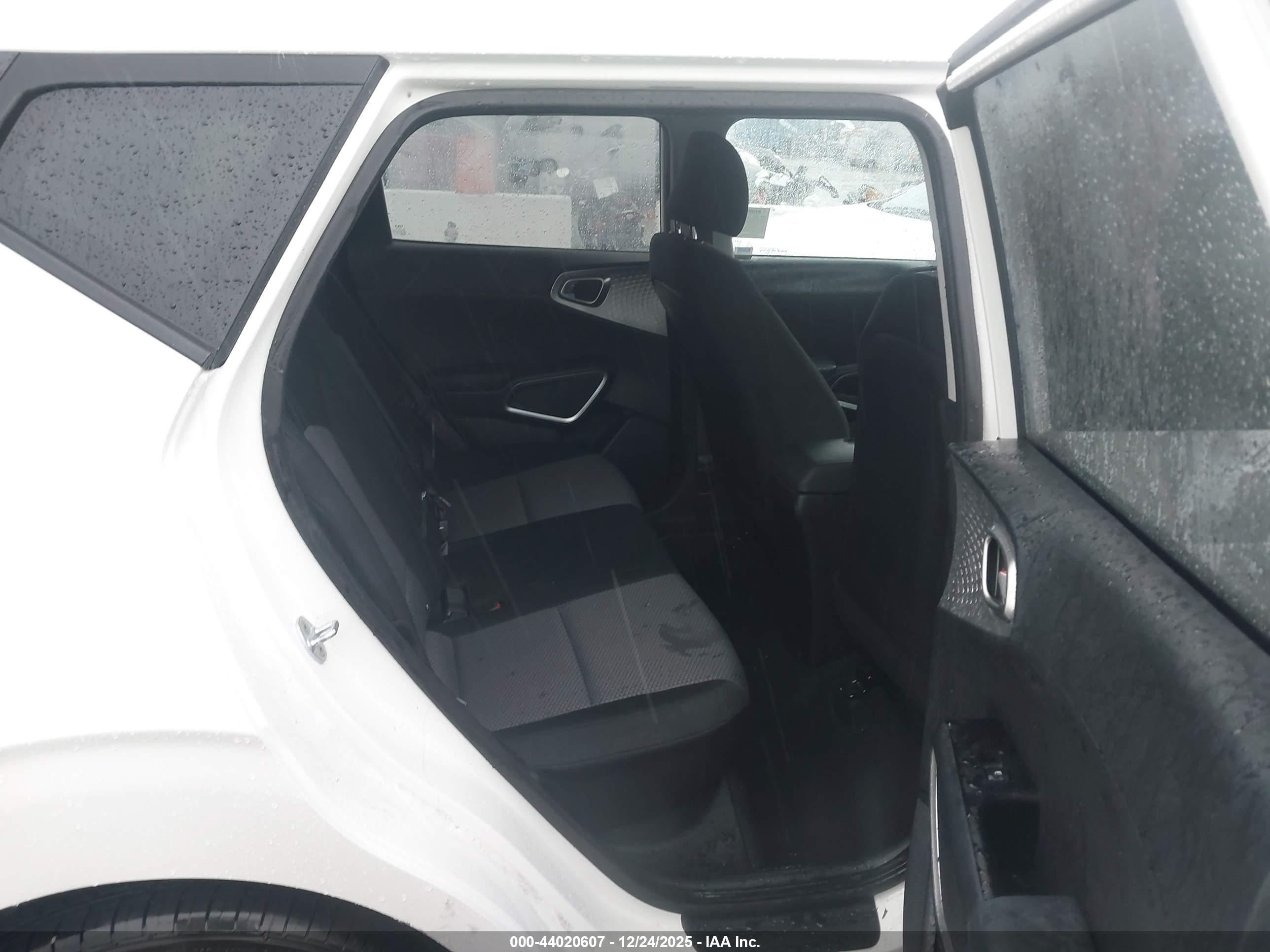 KIA SOUL image 8