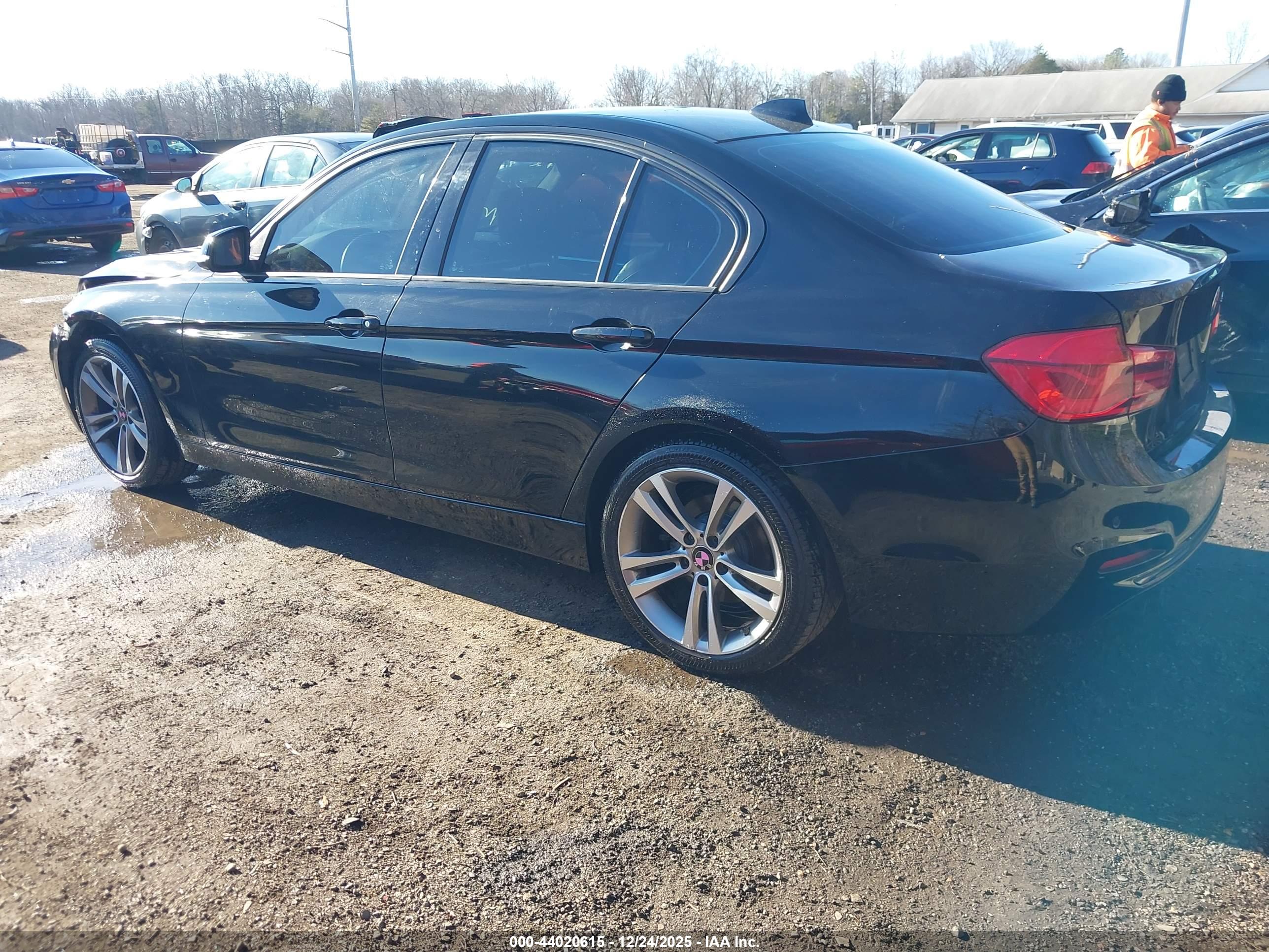 BMW 328I image 3