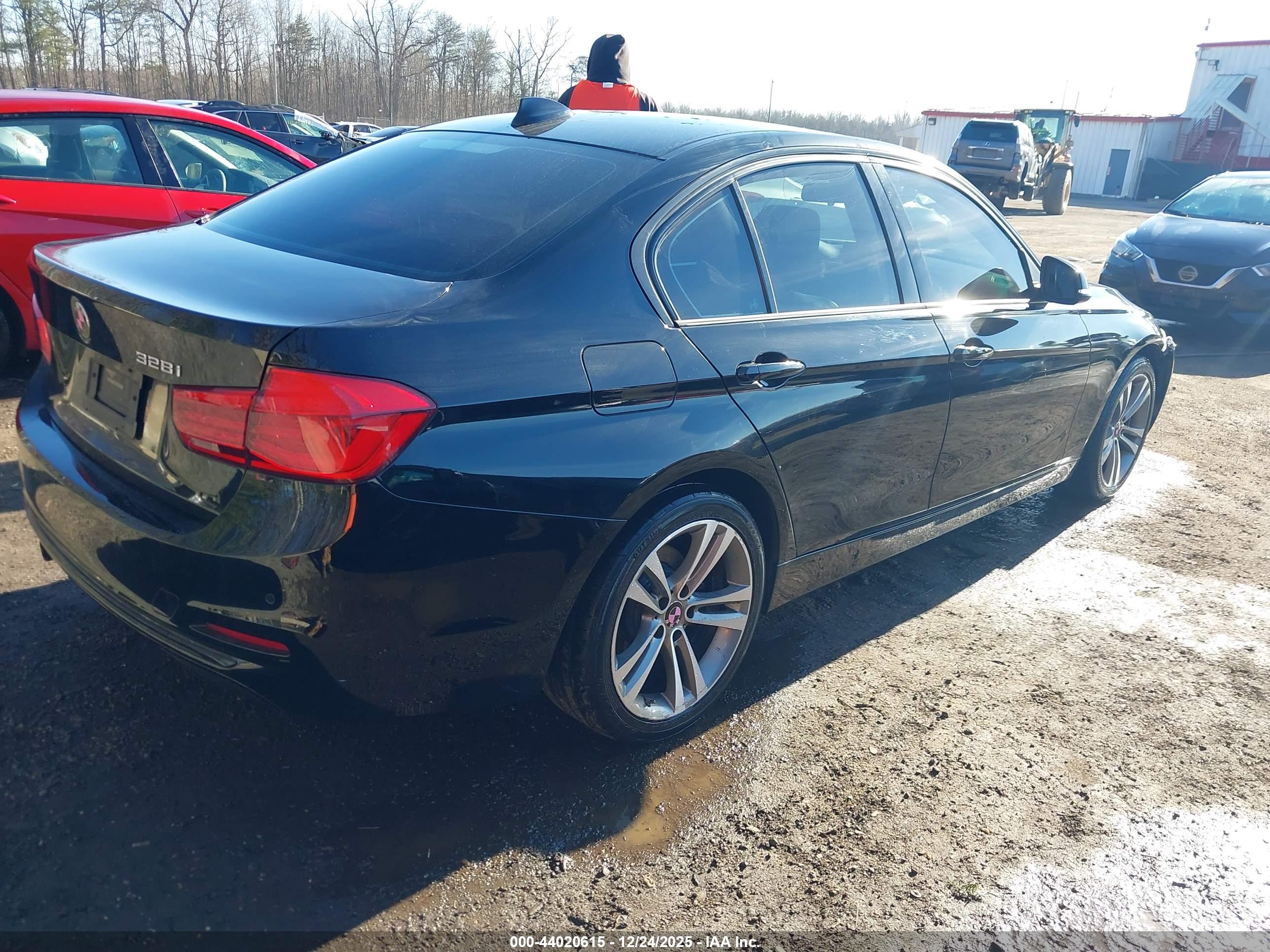 BMW 328I image 4