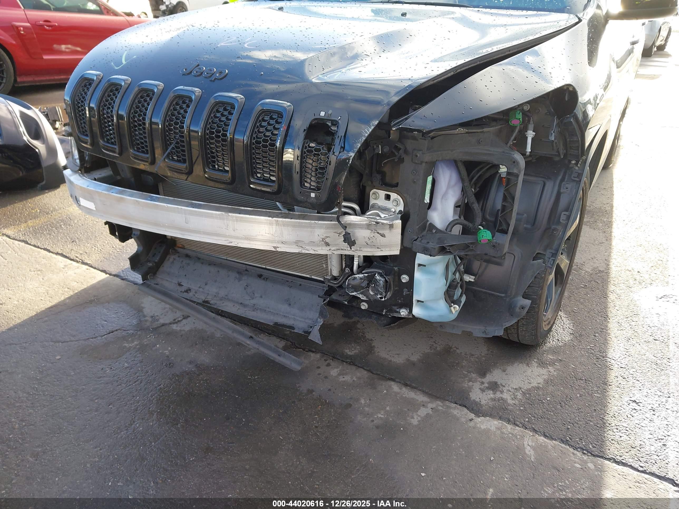 JEEP CHEROKEE image 6