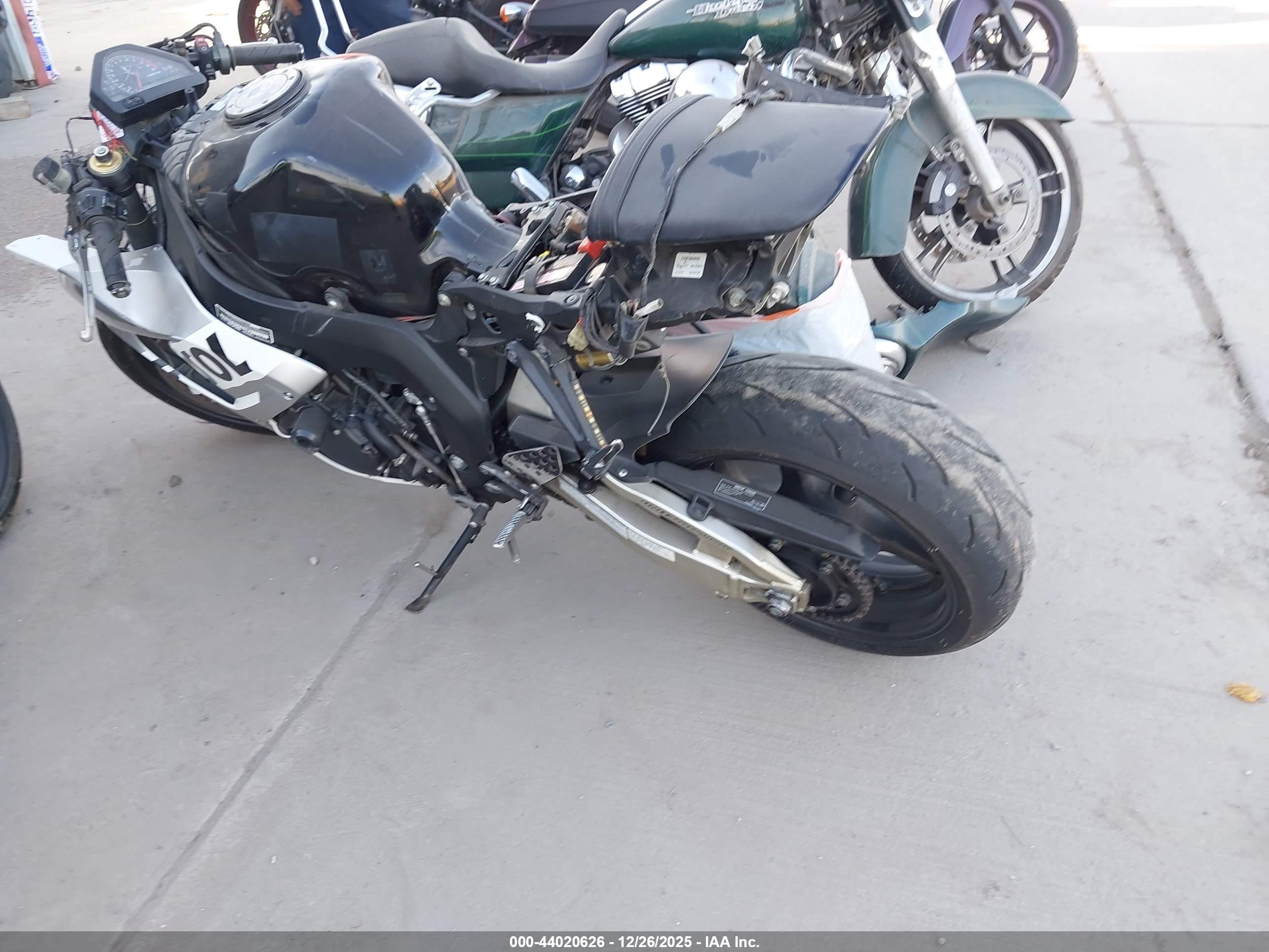 HONDA CBR1000 image 3